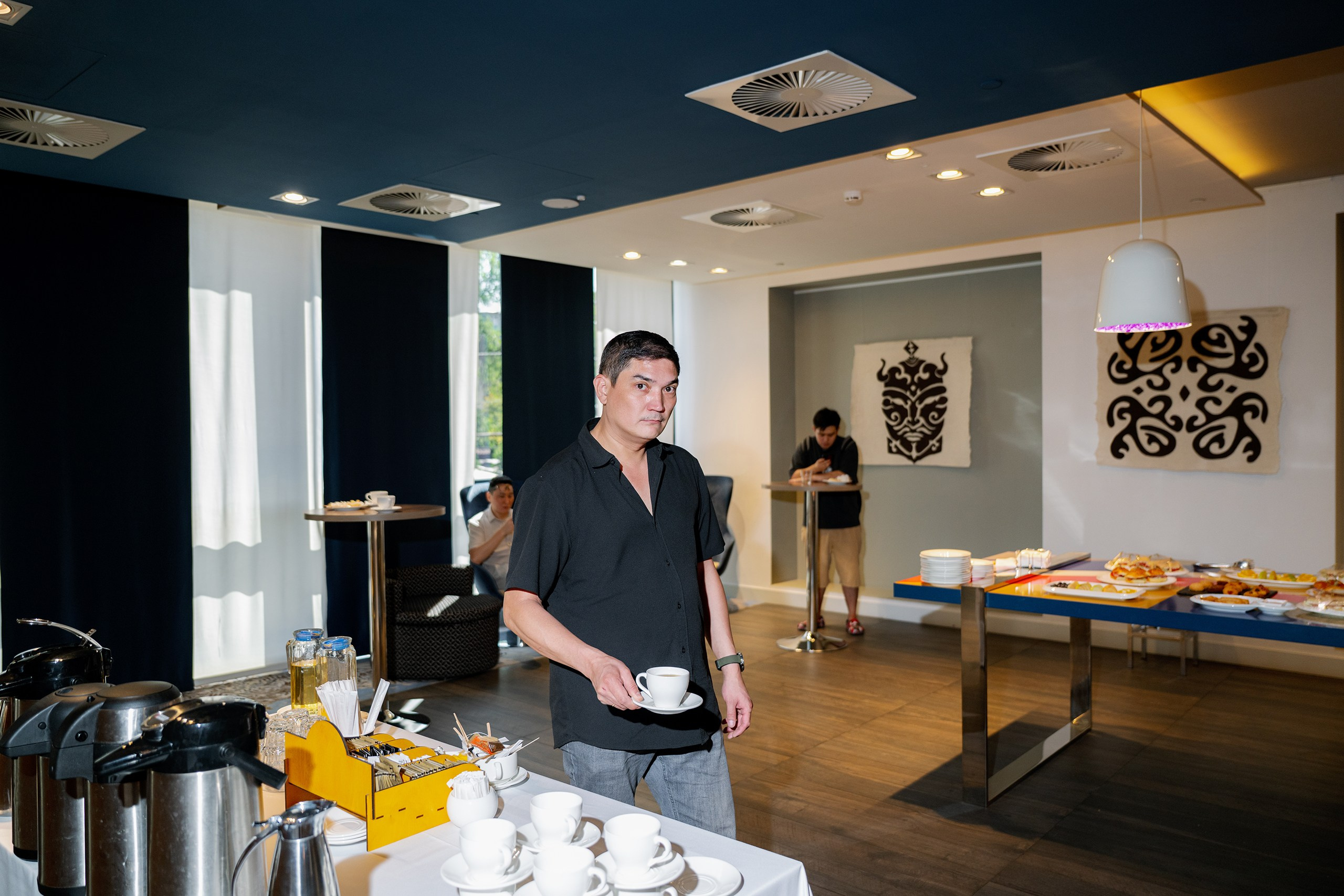 Бизнес завтрак BakoTech&Fortra. Фотограф в Алматы — Алексей Коньков | Репортаж, свадьбы, портреты