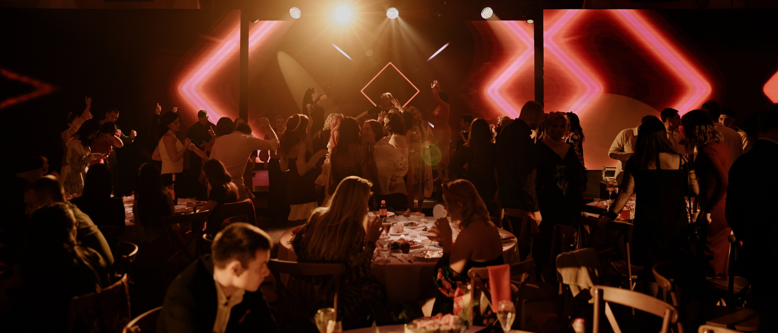 ИНФОРМПРОЕКТ. Свадебный и репортажный фотограф Киров | Вадим Карпук