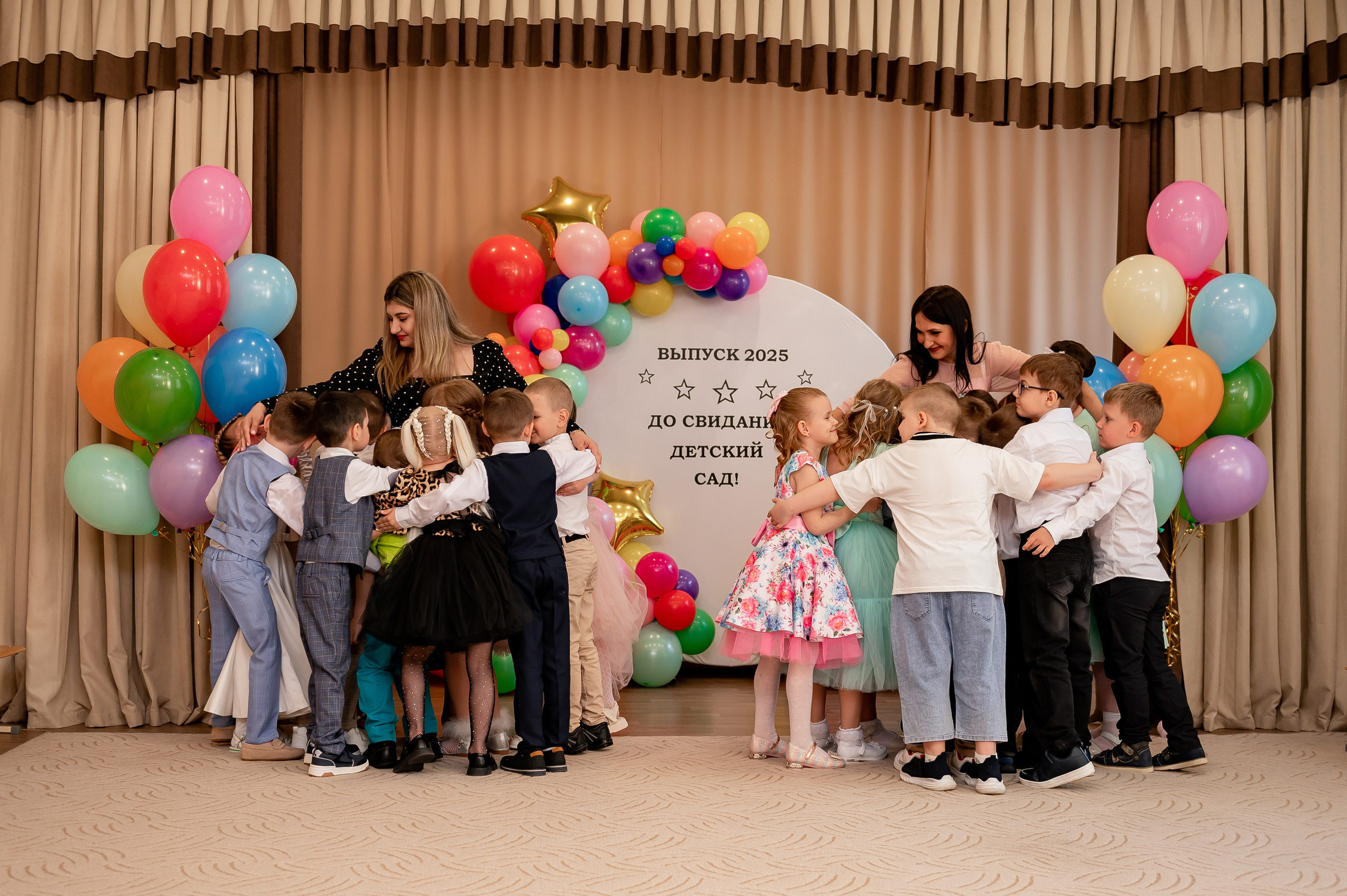 Выпускной сад 286. Фотограф Татьяна Иванчикова