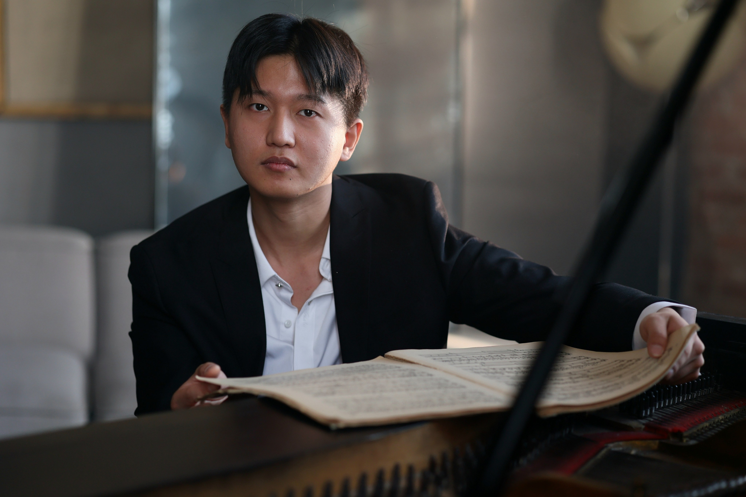 Пианист Даниил. Видеограф и фотограф Надежда Корнейчик