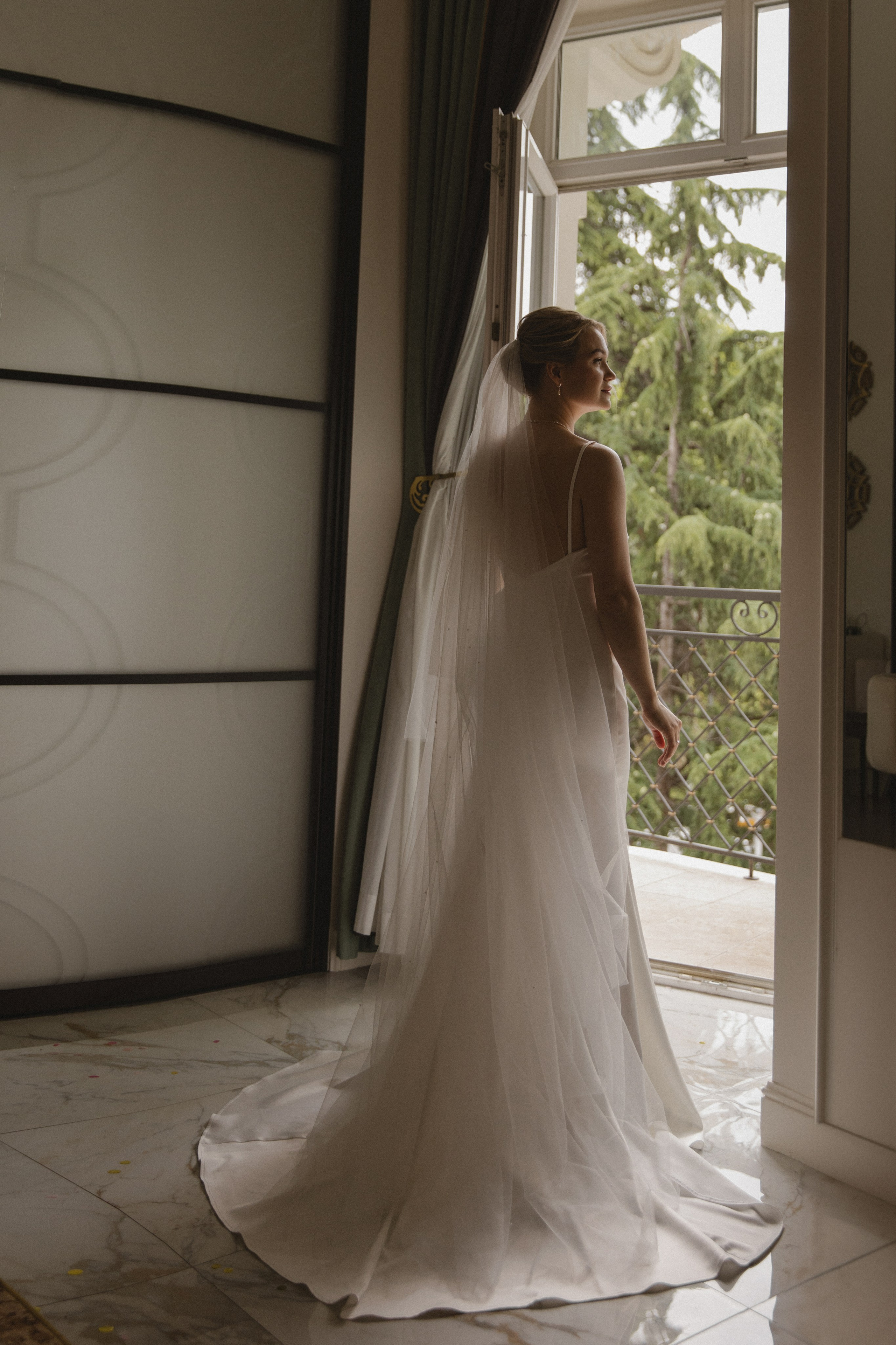 Свадьба в летний день с прогулкой в парке и свадебным ужином в загородной клубе. Свадебный, репортажный и портретный фотограф Сочи, Краснодар. Александра Зайцева