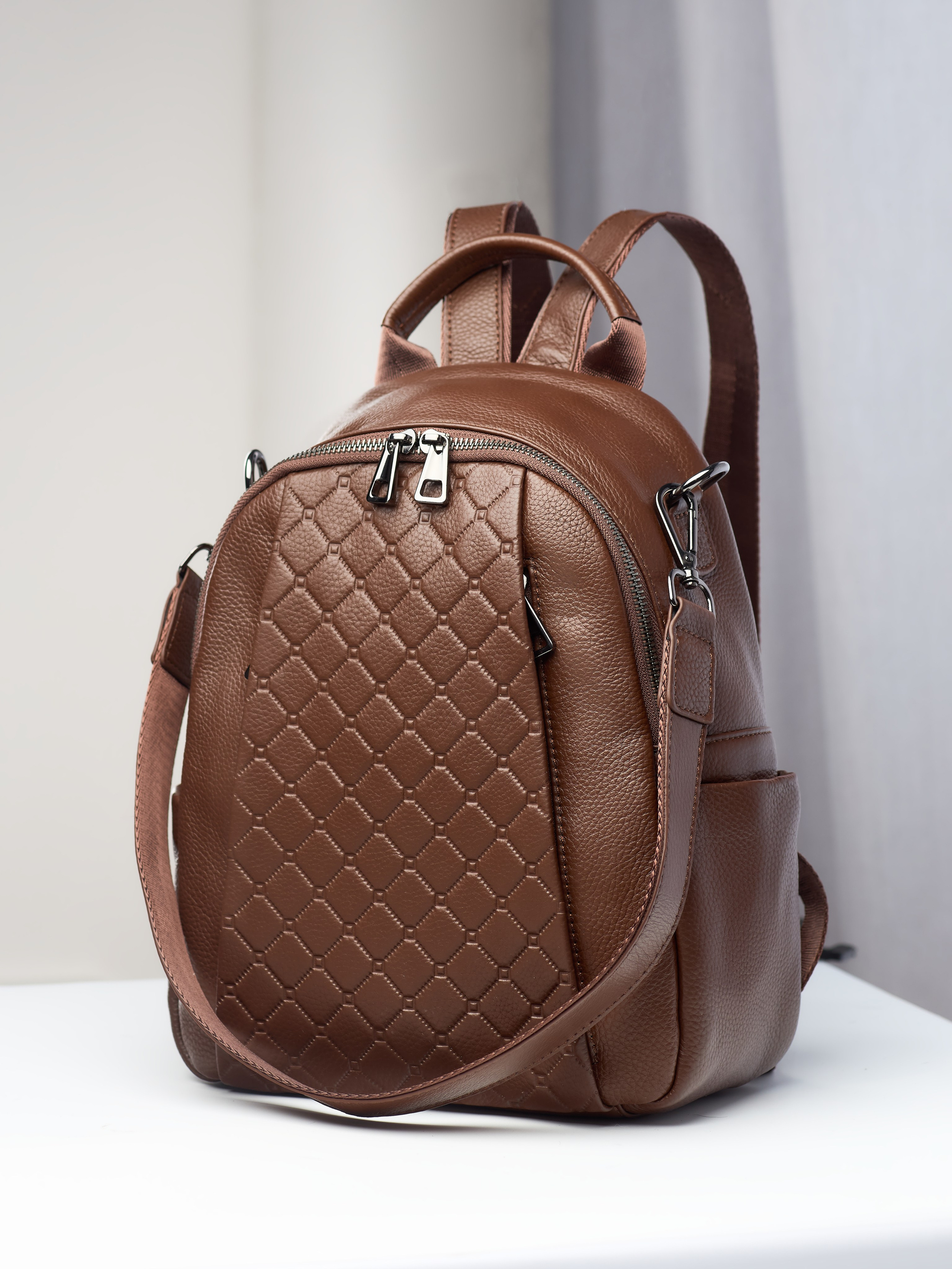 Mood-контент. Предметная фотосъемка в Алматы. Предметный фотограф для маркетплейстов Артур Ахмадиев