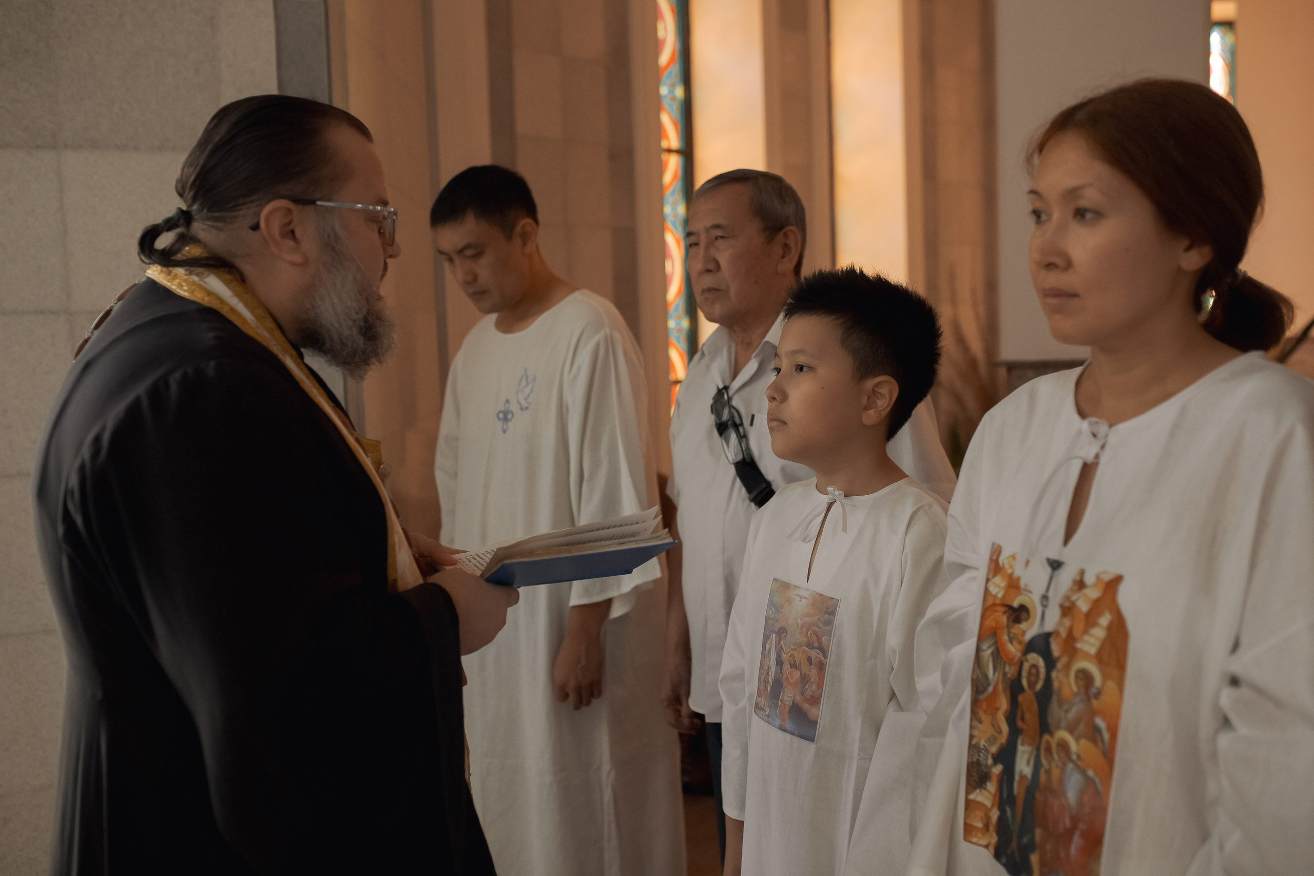 Крещение всей семьи. Фотограф на Крещение и Венчание в Ташкенте