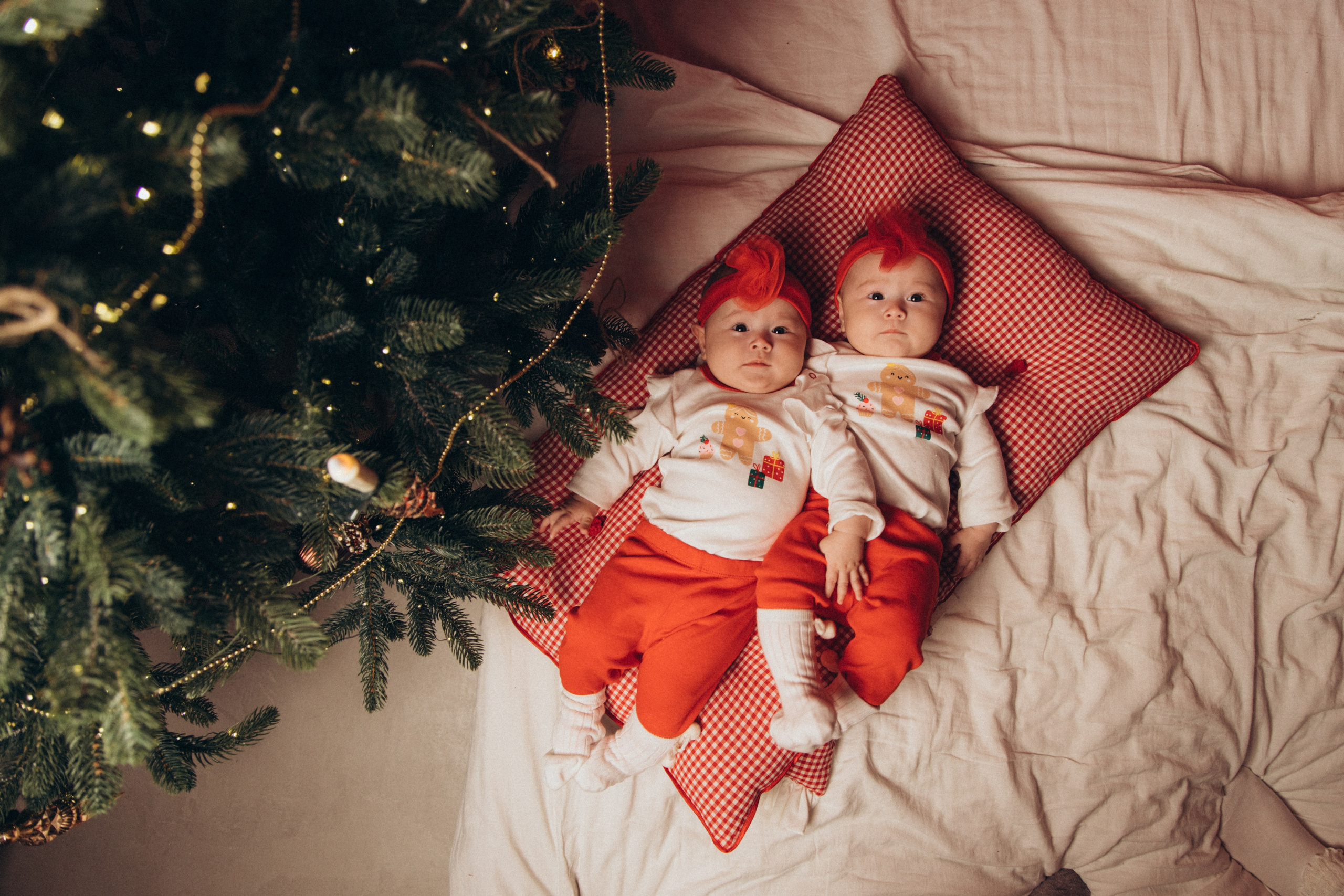 Лилиана и Розалина. Евгения Горбунова фотограф новорожденных в Новом Уренгое