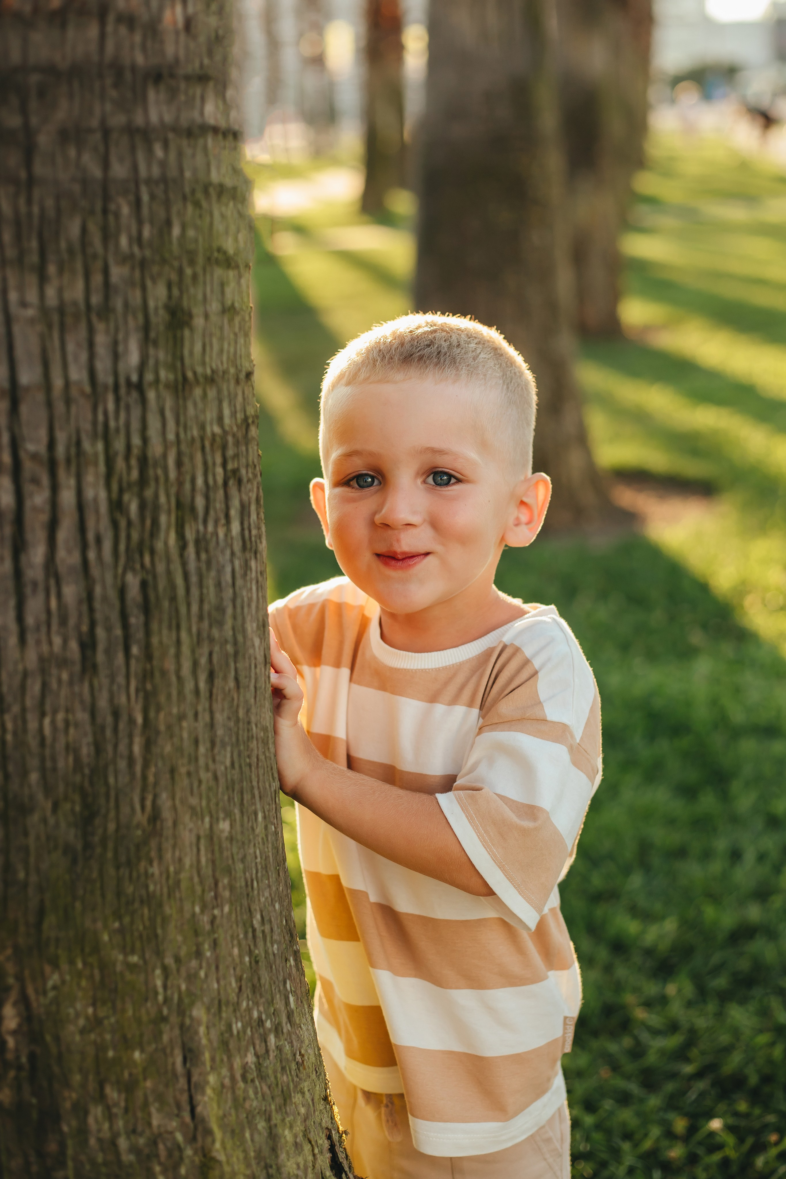 На берегу моря. Семейный и свадебный фотограф Сочи Адлер Сириус Красная поляна