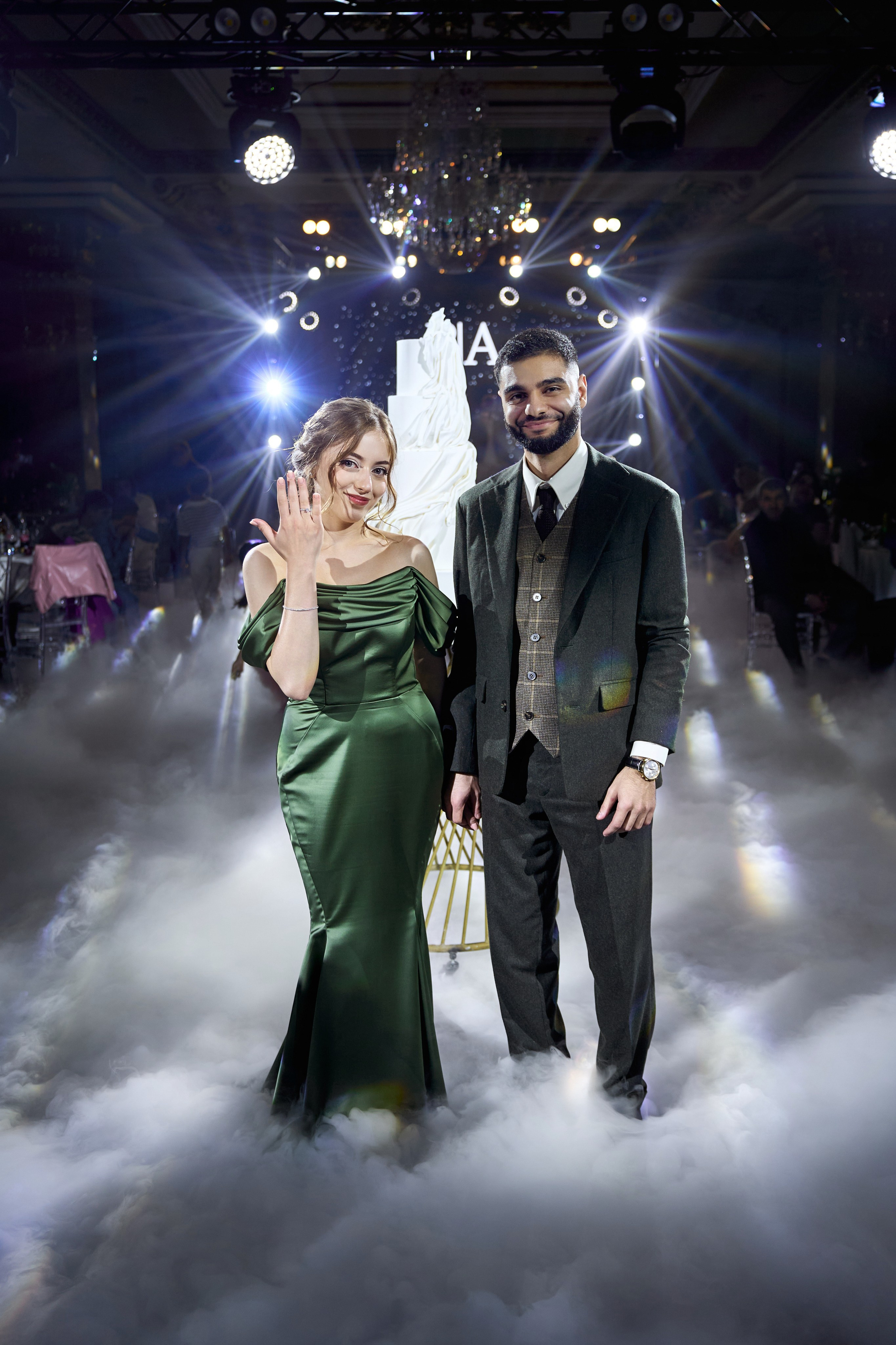 Красивое и чувственное сватовство Рафаэля & Алины в GOLDEN PALACE от ТВИНС СТУДИО. ТВИНС СТУДИО — лучшие свадебные фотографы и видеографы в Краснодаре