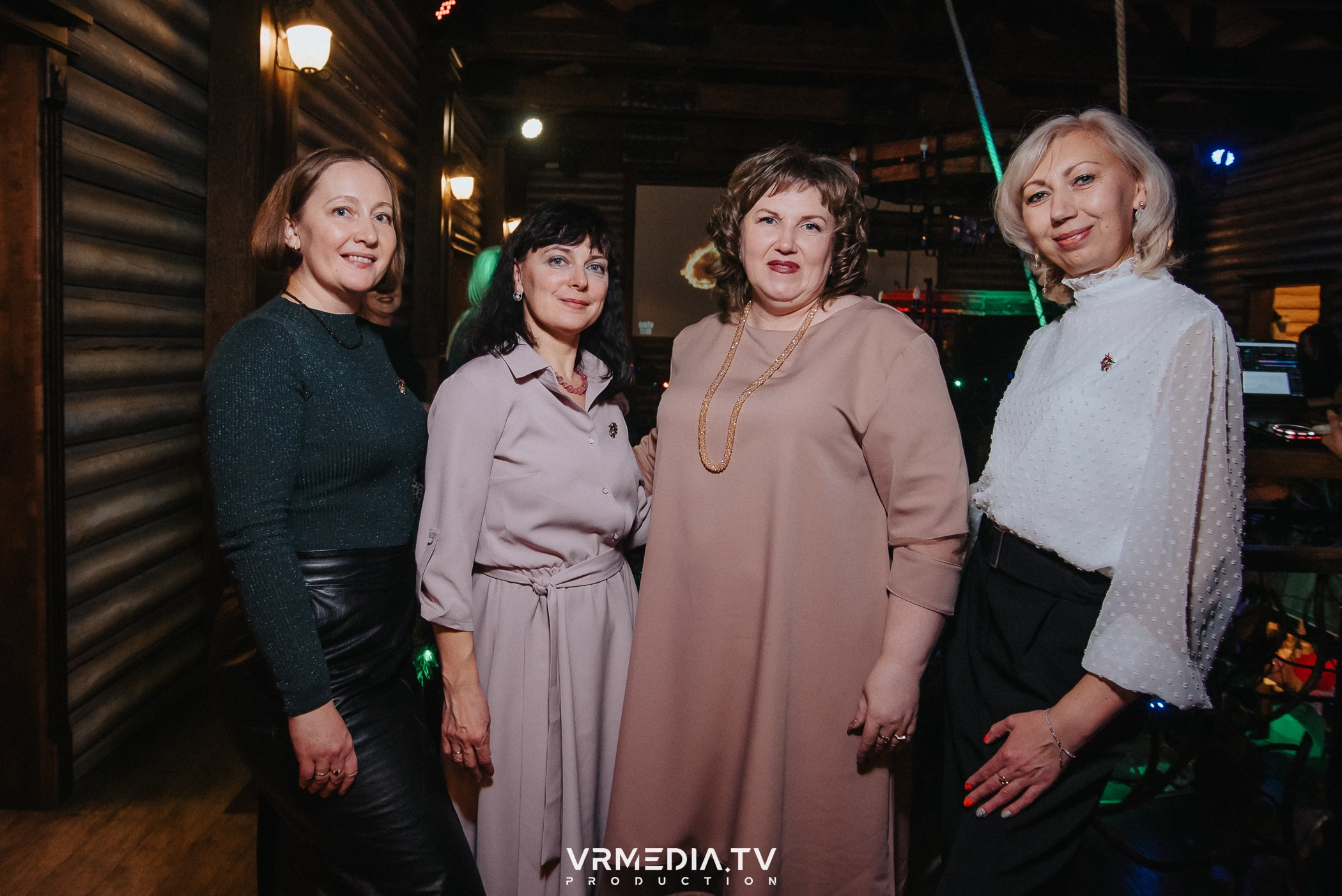 Новогодний вечер «У Петровича»