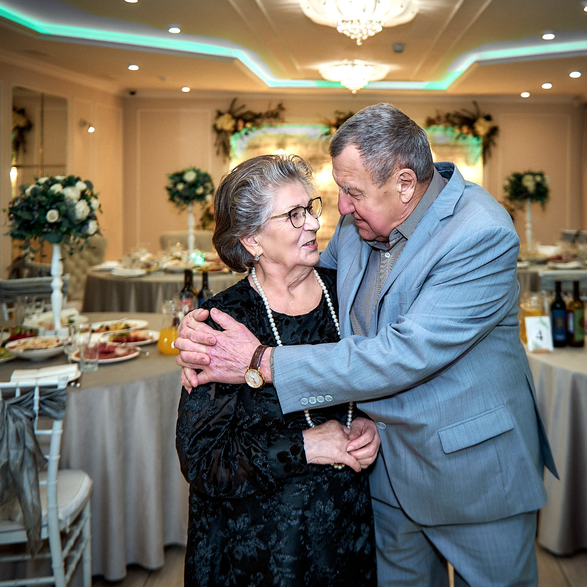 55 лет 💕. Свадебный фотограф, видеограф, рилсмейкер в Санкт-Петербурге и Москве