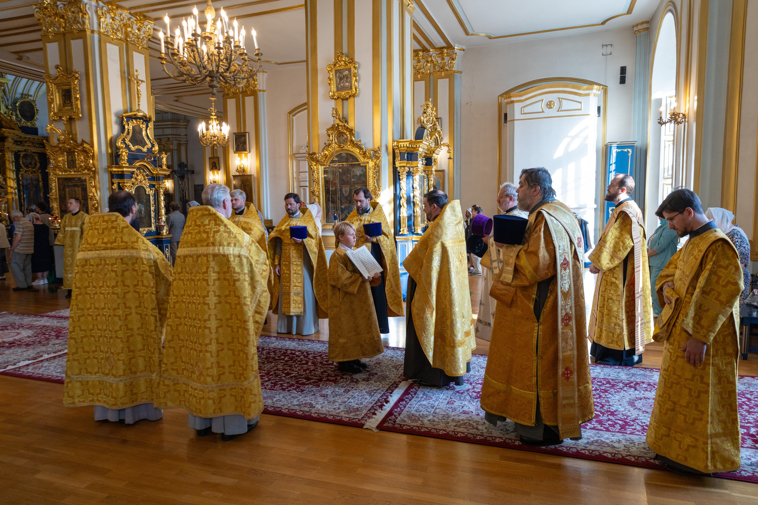 СЛАВНЫХ И ВСЕХВАЛЬНЫХ ПЕРВОВЕРХОВНЫХ АПОСТОЛОВ ПЕТРА И ПАВЛА. НИКОЛО-БОГОЯВЛЕНСКИЙ МОРСКОЙ СОБОР