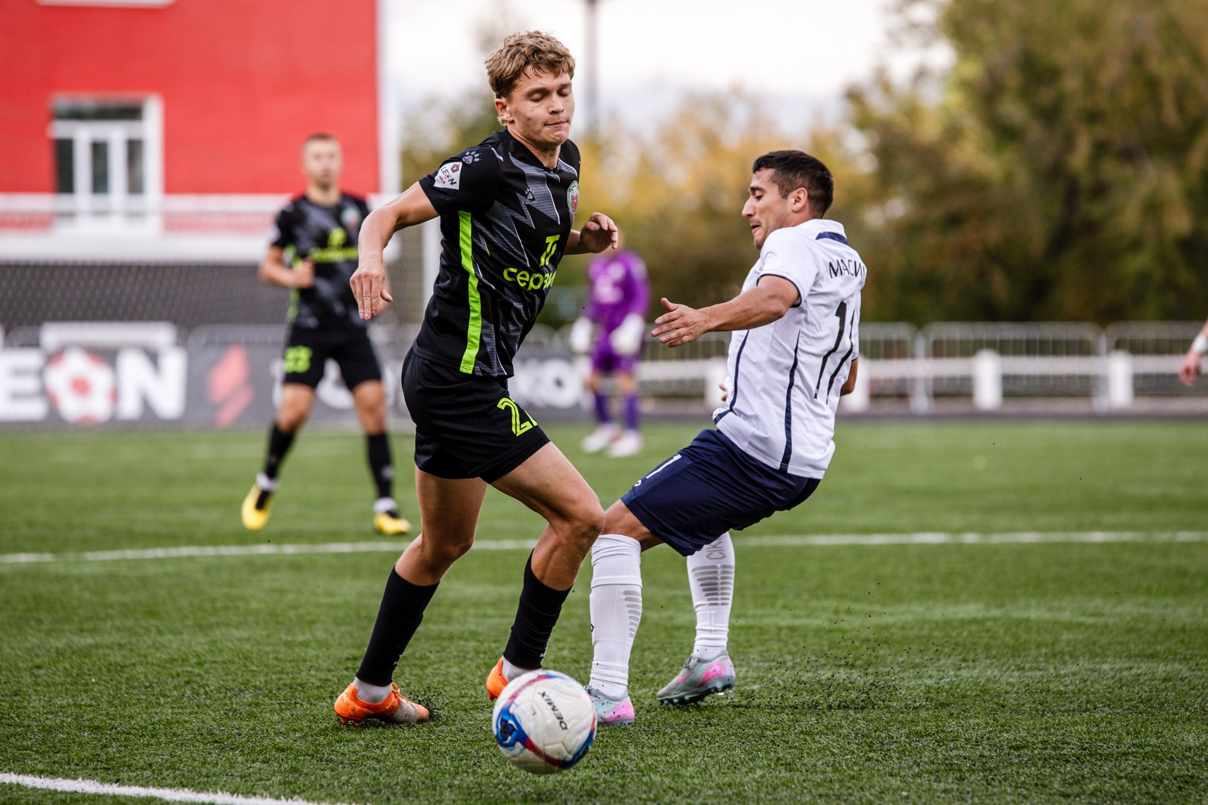 Первенство России по футболу LEON-Вторая лига Б | ФК Иркутск — Космос (Долгопрудный) | 14.09.25. Фотограф в Иркутске Евгения Айвазова