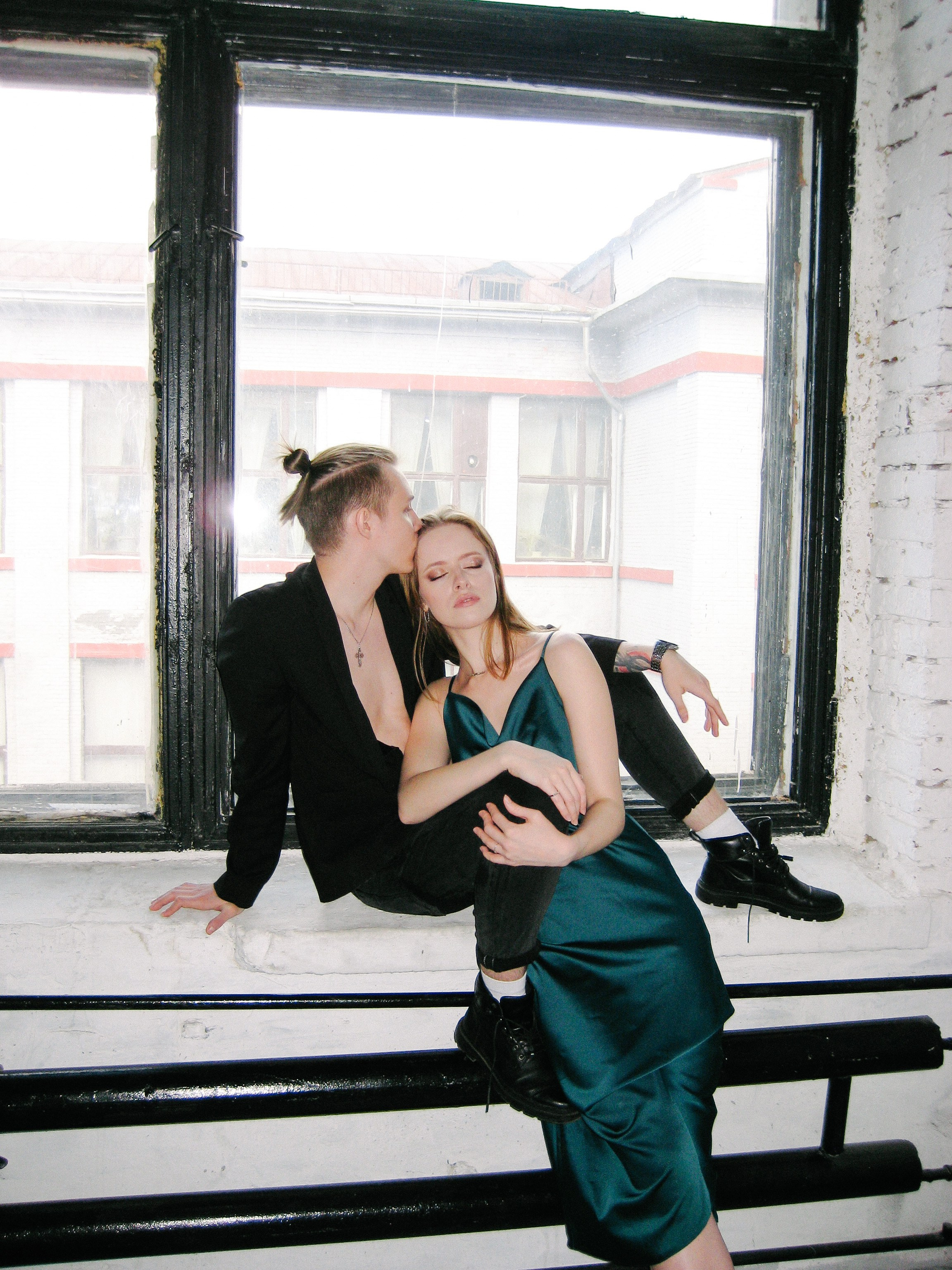 Лавстори в студии. Портреты студия Москва. Модельные тесты. Lovestory студия в Москве. Женсий фотограф