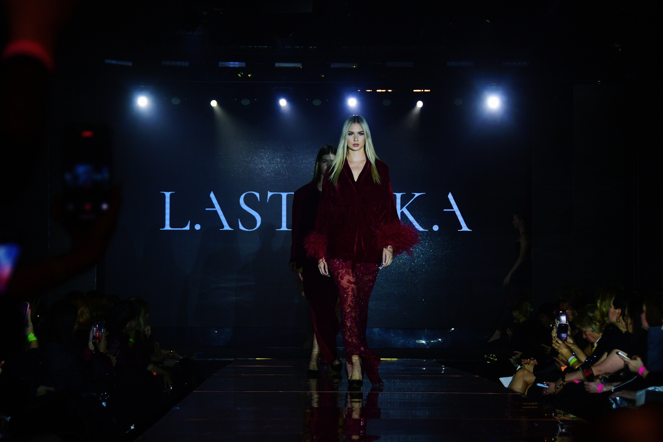 LASTOVKA показ 2025