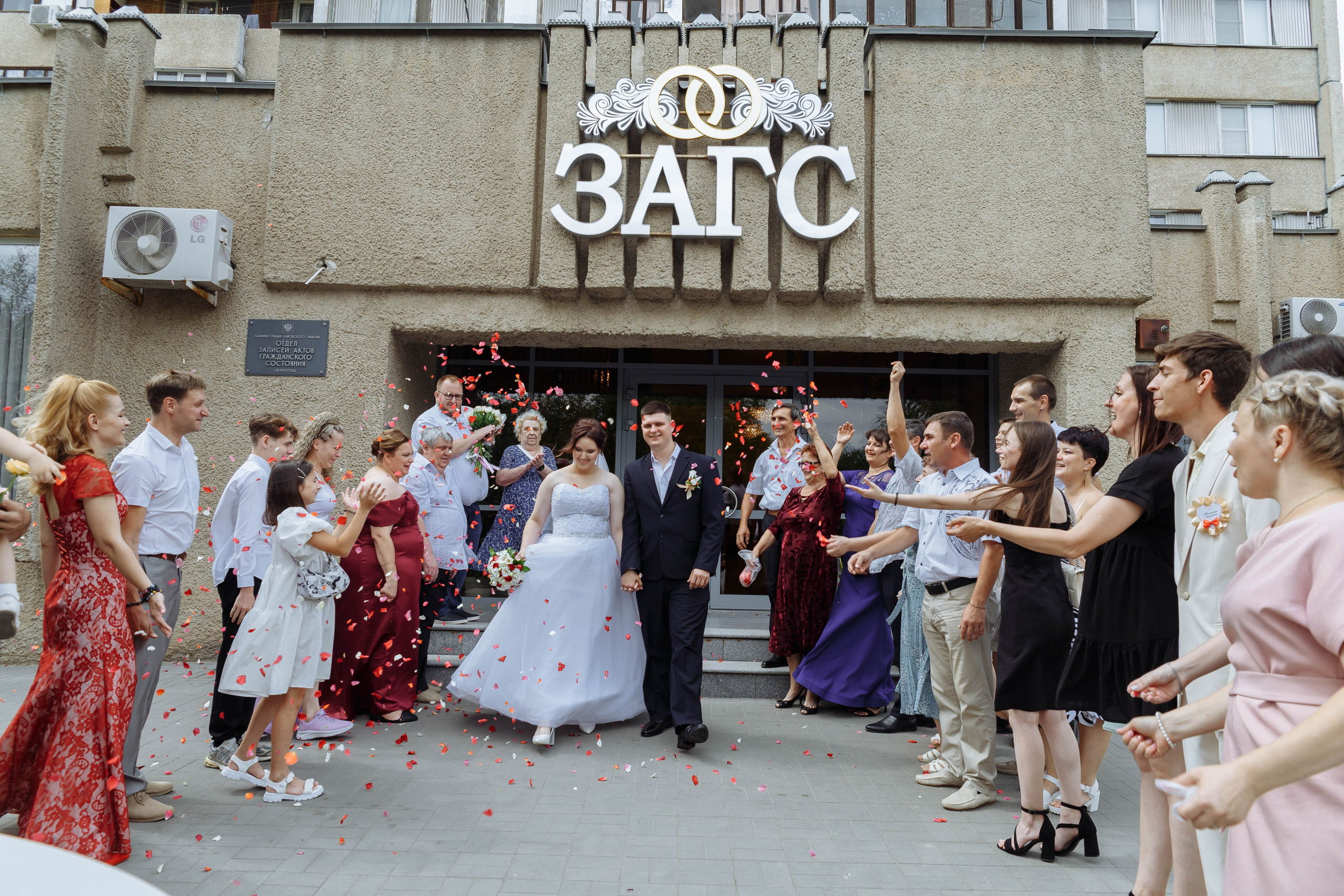 Татьяна и Виктор: настоящая русская свадьба. Событийный фотограф Максим Бескоровайновнов