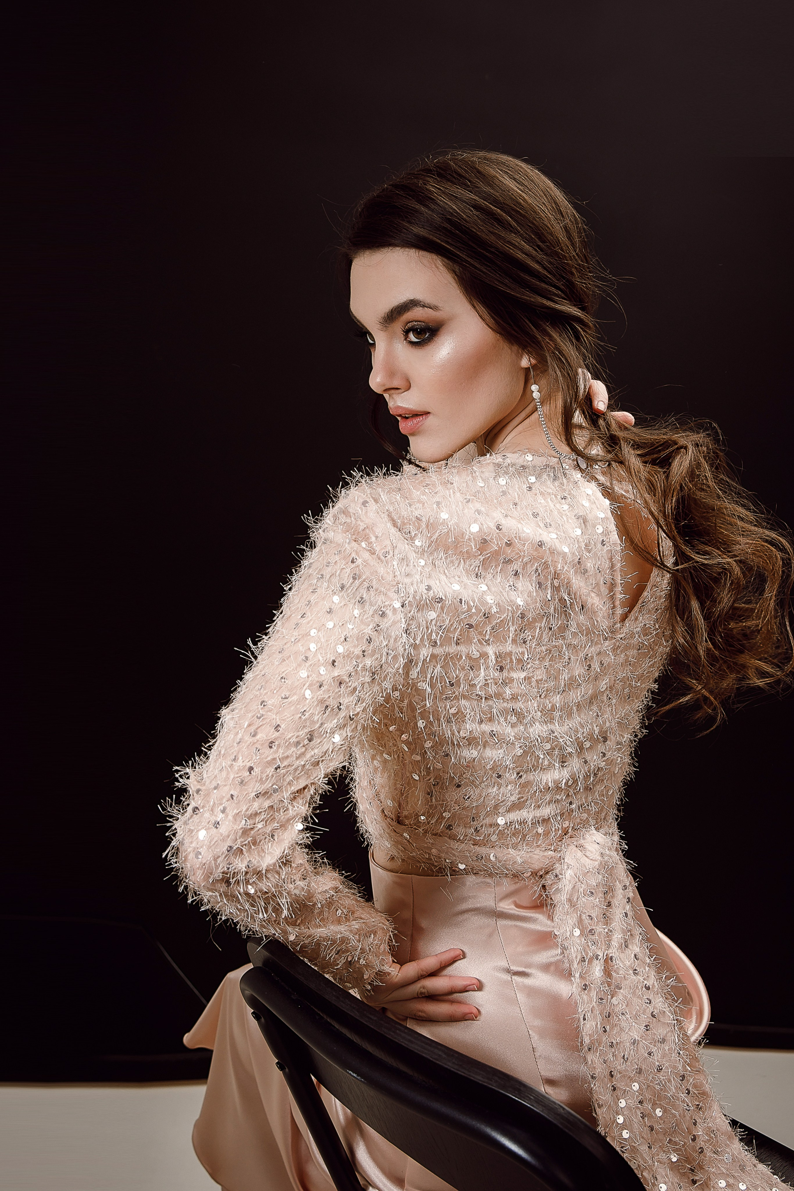 Даша.Съёмка на циклораме. Свадебный и семейный фотограф Татьяна Ласкина в Великом Новгороде