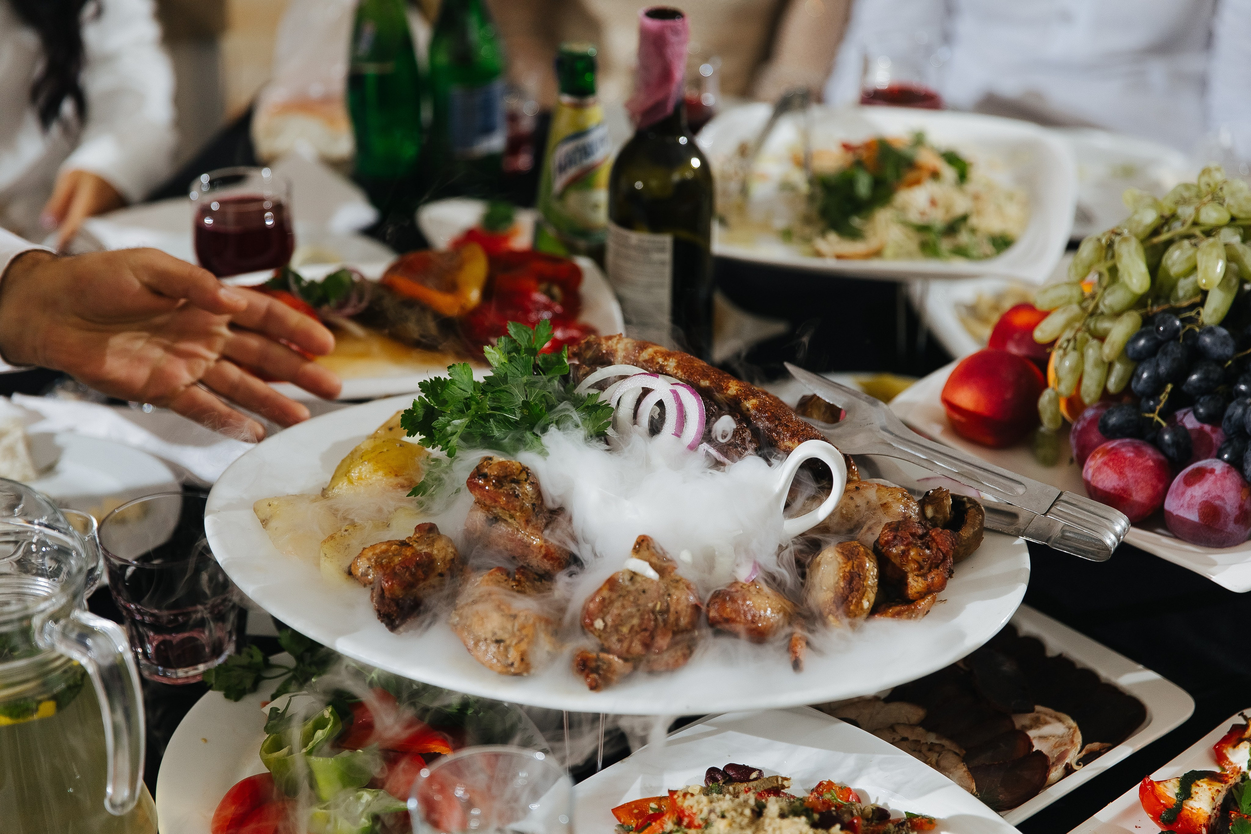 Ани и Назели. 35&5 День рождения, «Янтарь». Фотограф в Красноярске Надежда Воскресенская