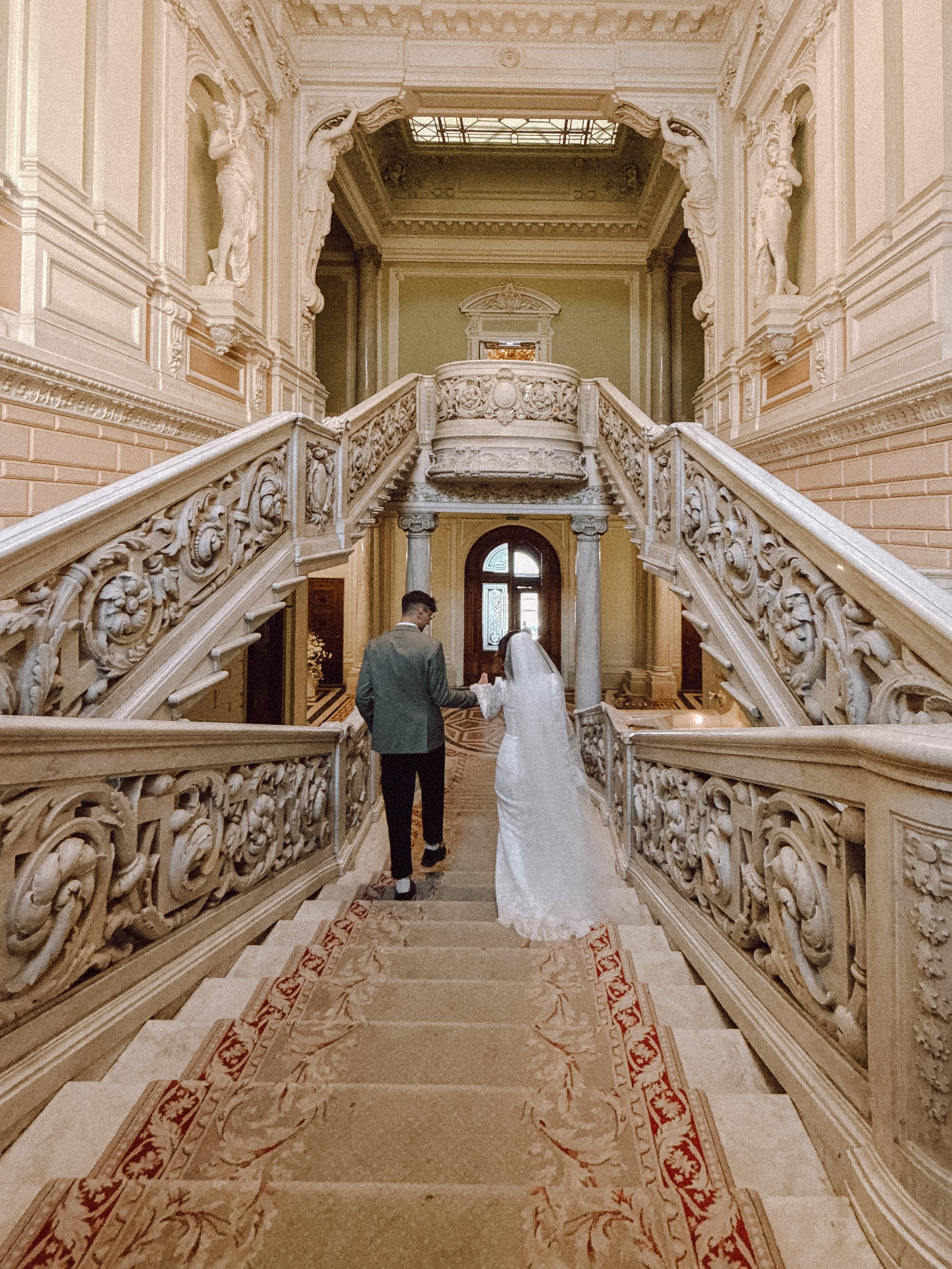 ФОТО НА ТЕЛЕФОН ВО ВРЕМЯ БРАКОСОЧЕТАНИЯ В ПЕРВОМ ДВОРЦЕ И ПРОГУЛКИ. Профессиональный фотограф, Санкт-Петербург — Виктория Богомолова