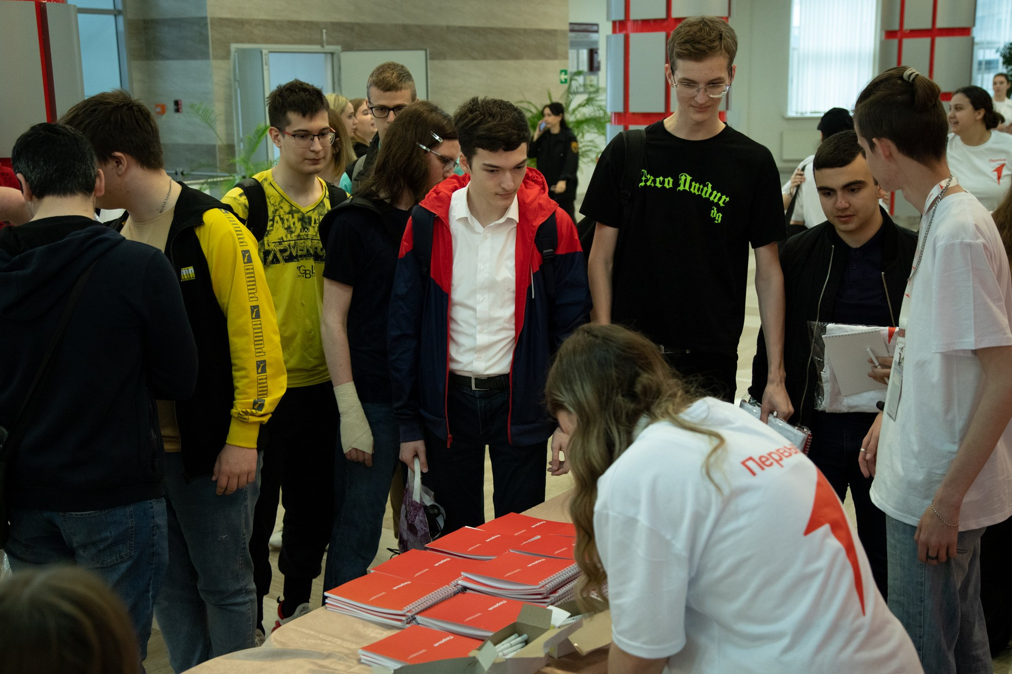 Первый фестиваль Движения Первых в Краснодаре. Репортажный, промышленный и маркетплейс-фотограф Дмитрий Чернат