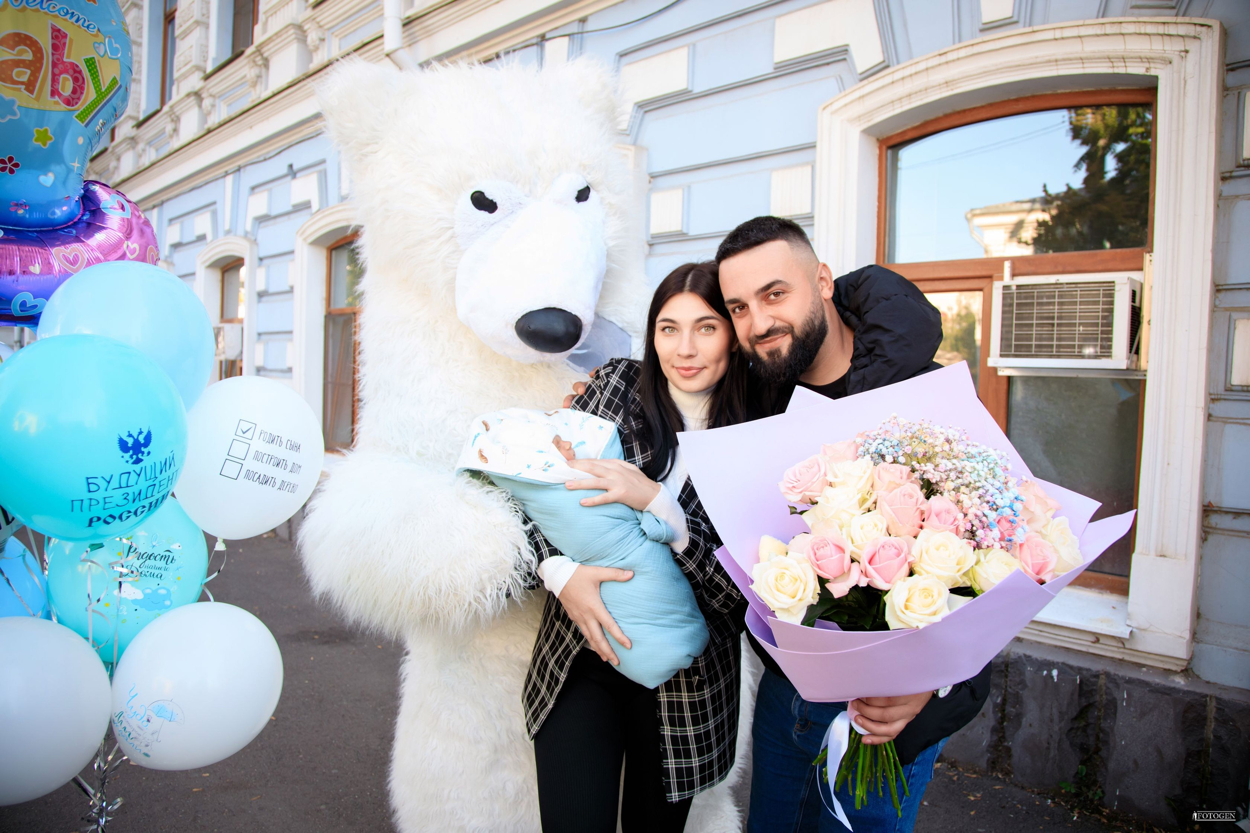 Фотосессия выписки из роддома в Краснодаре | Портфолио Fotogen. Интерьерная фотостудия FOTOGEN г. Краснодар