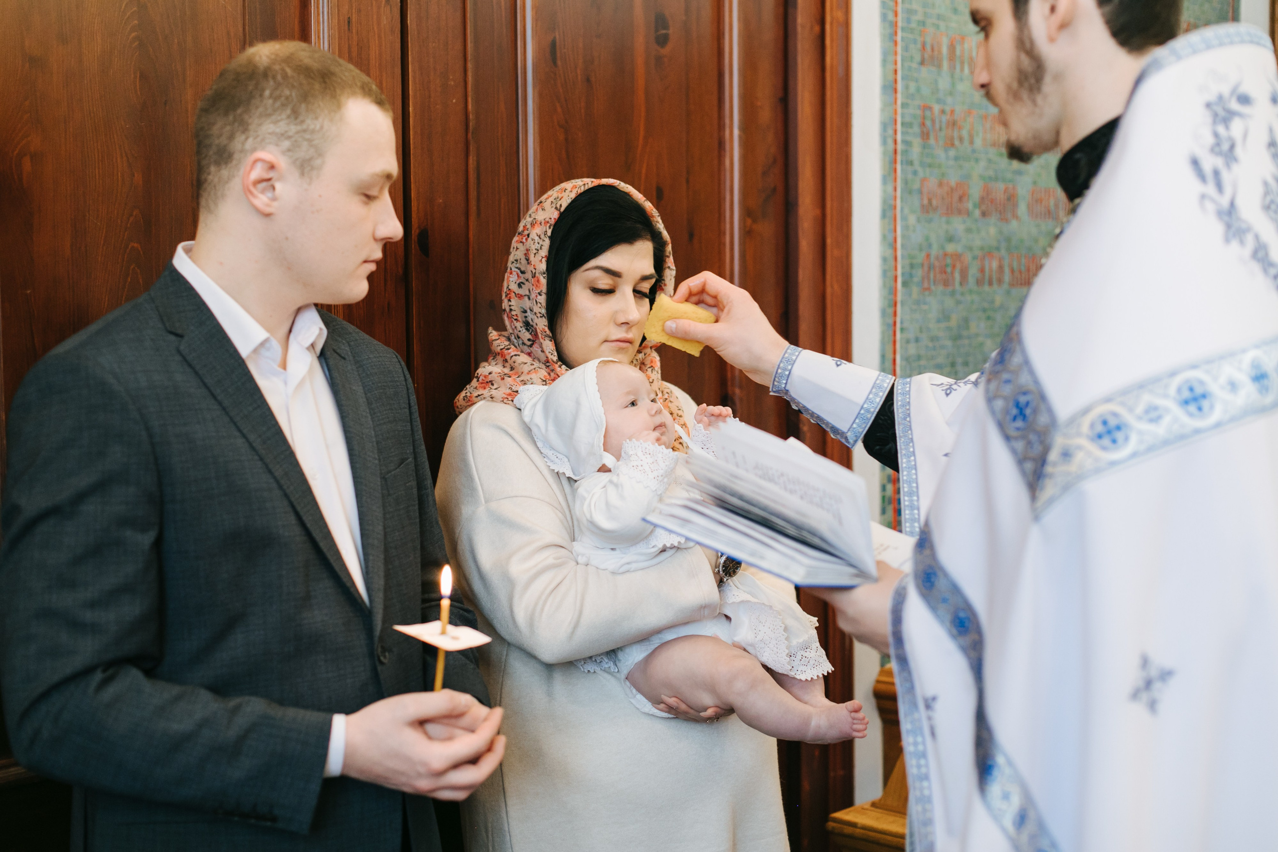 Крещение Храм Спаса Нерукотворного Образа г. Всеволожск. Фотограф на крещение в Санкт Петербурге