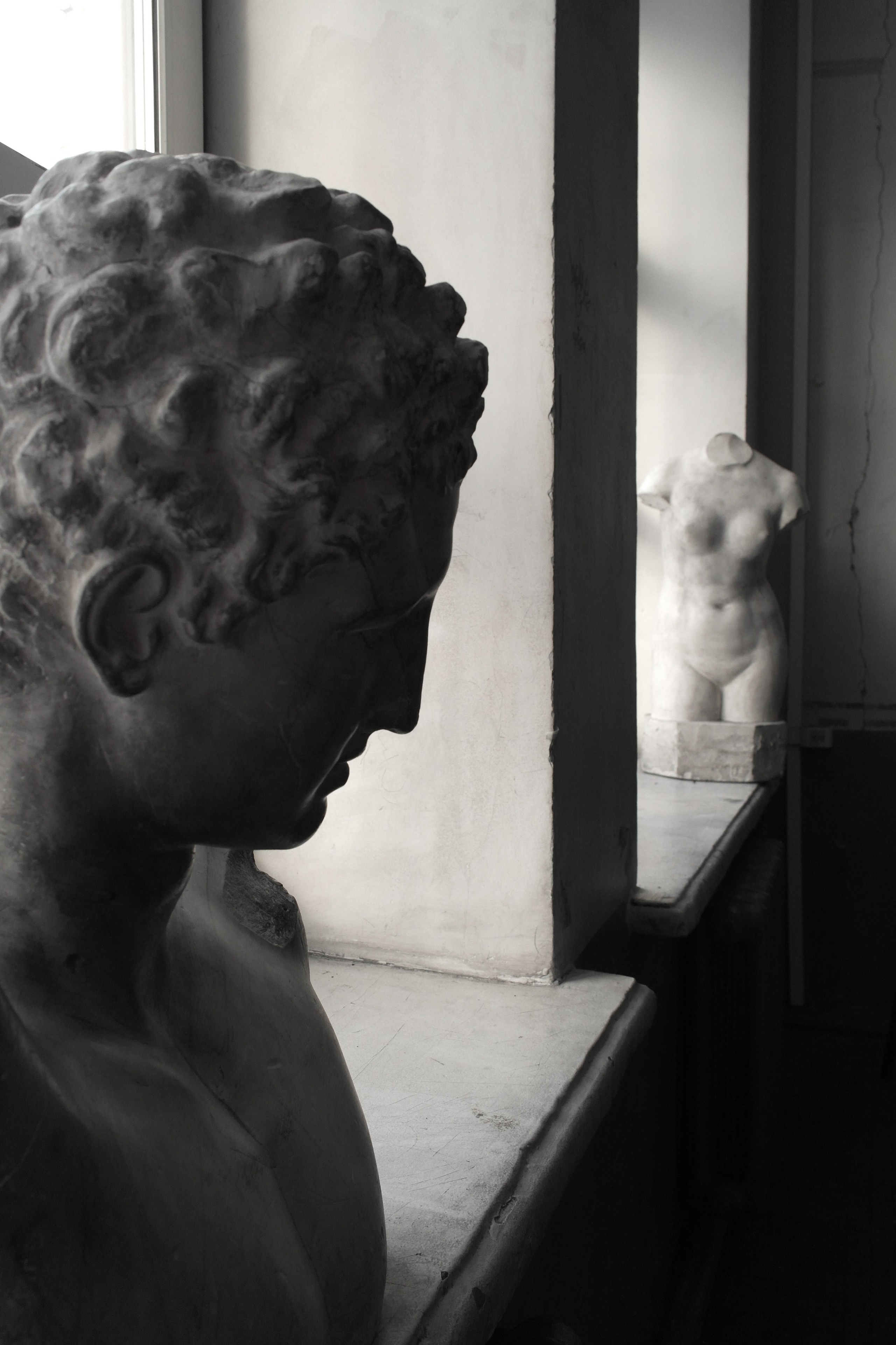 The life of sculptures. Vasiliy Riabovol — Fine Art Photographer | Time, Space, and Silence