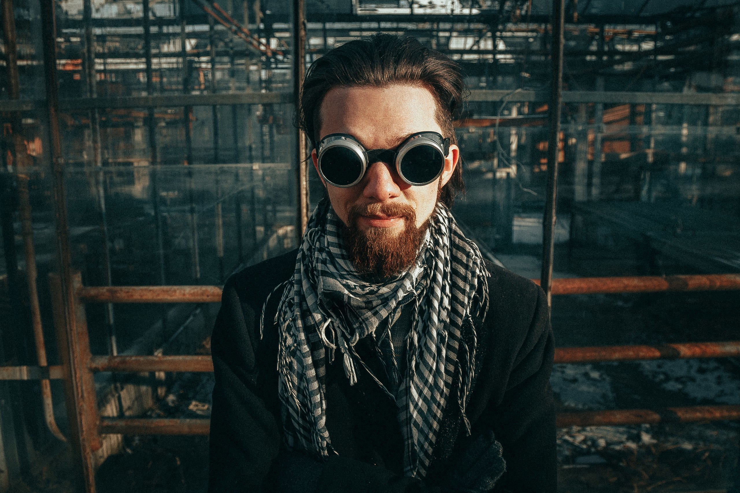 Необычный мужской портрет