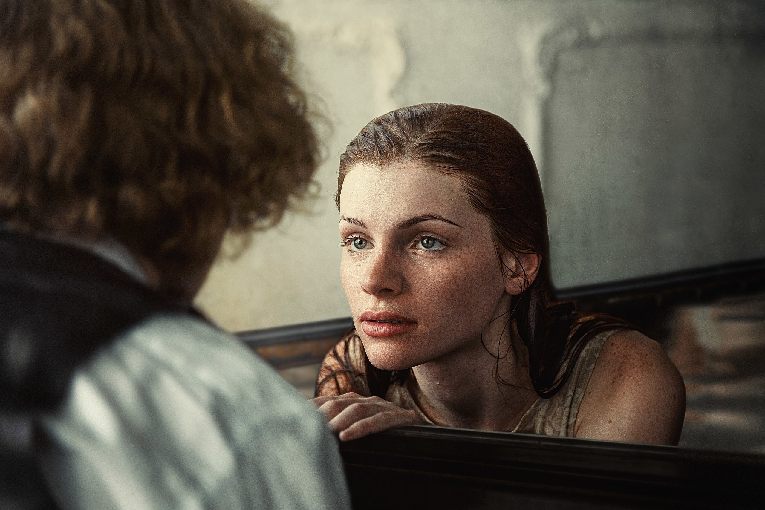 Муза всплывающая из воды