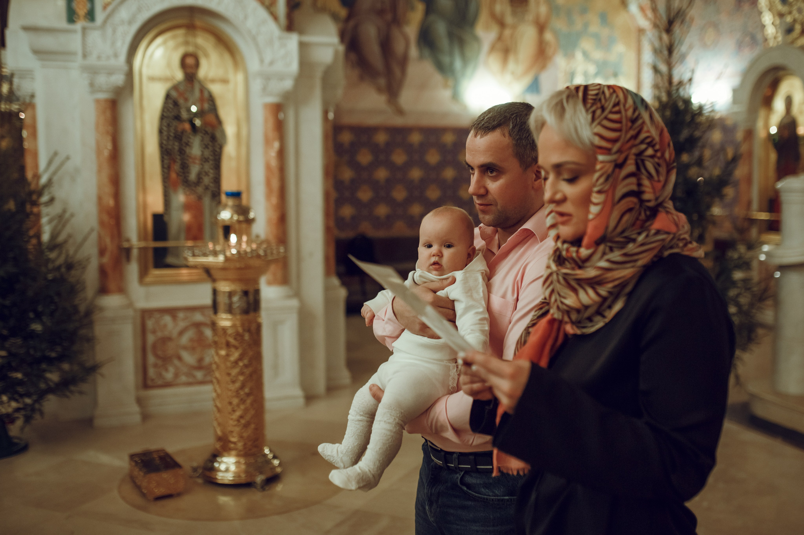 Крещение Виктории. Фотограф на Крещение, семейный фотограф в Москве