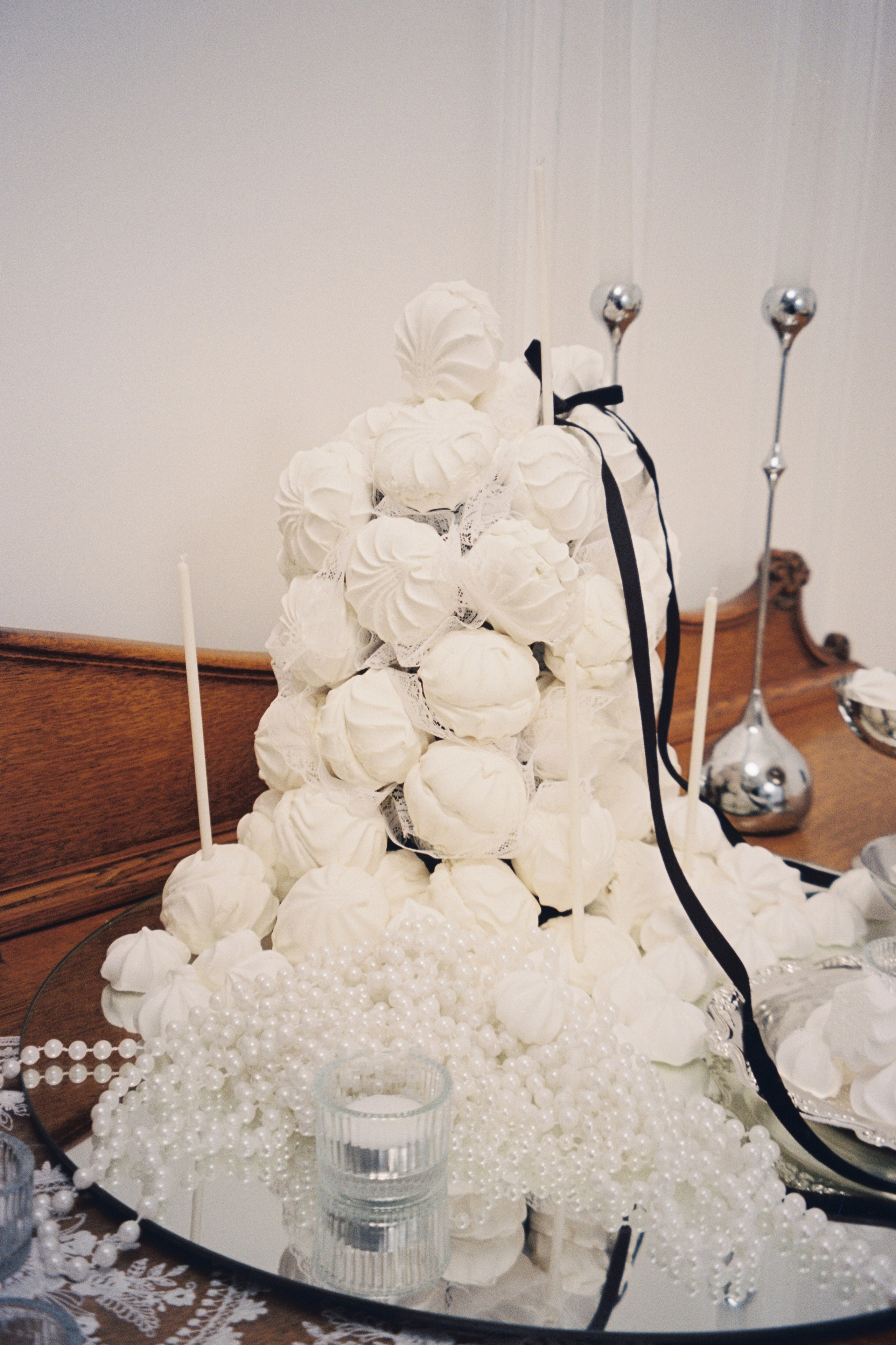 Свадебная фотосессия в студии в Москве. Свадебный фотограф в Москве Элина Ларченкова. Фото, которые цепляют