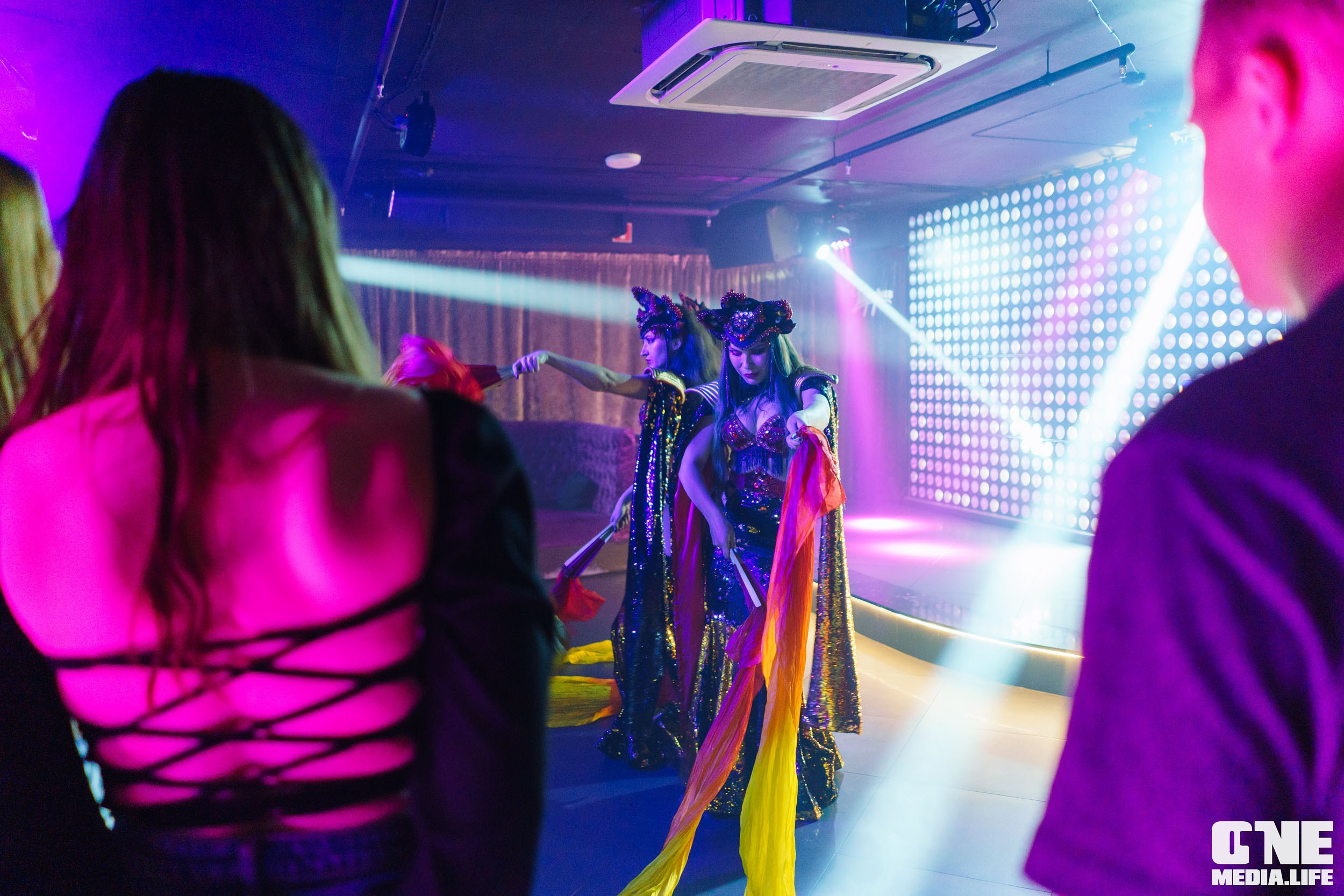 Караоке марафон в караоке-клубе Эйфория. One Media Life: фоторепортажи, фотоотчеты с мероприятий и заведений