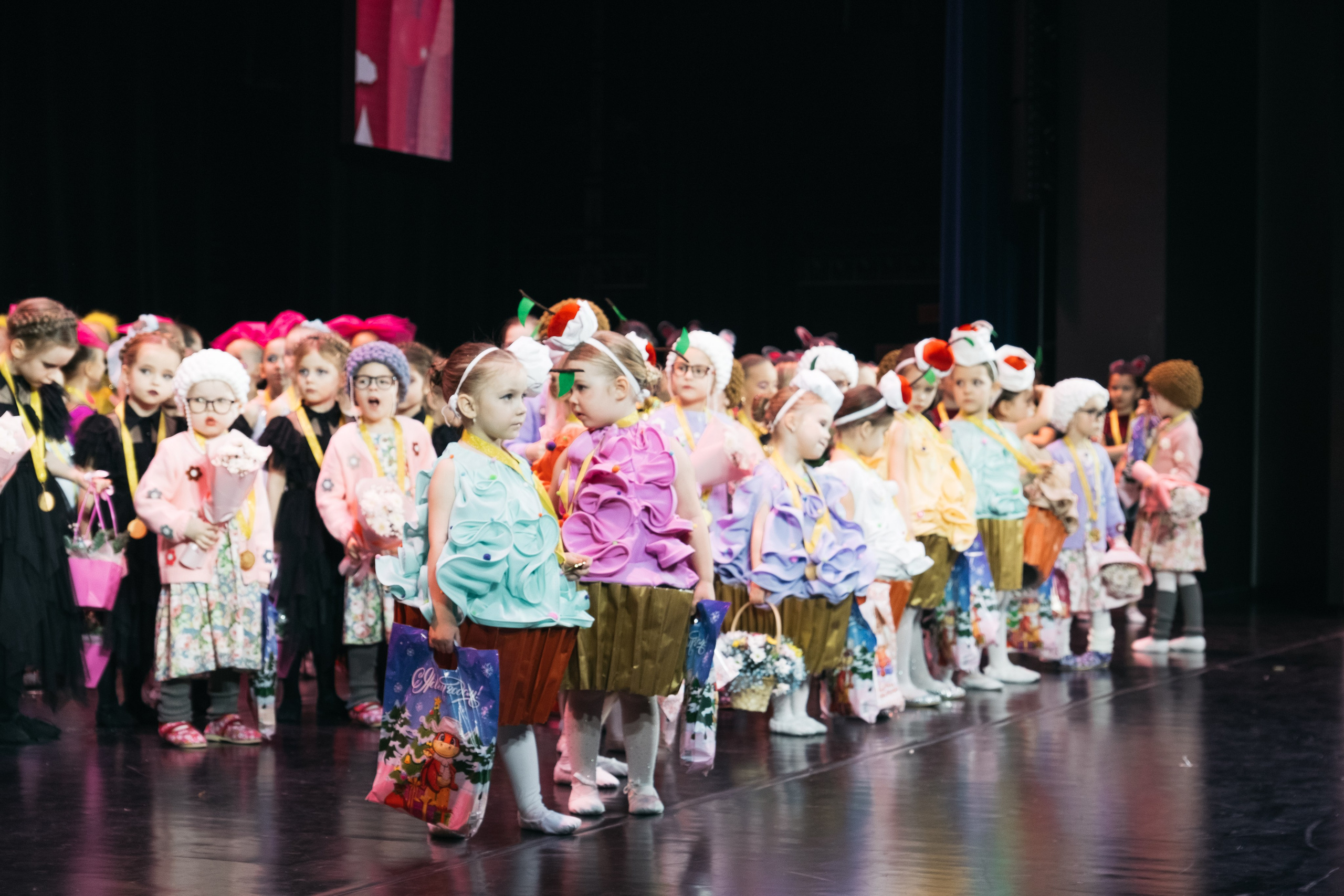 СурГУ 23.12.23. Репортажный и свадебный фотограф в Сургуте