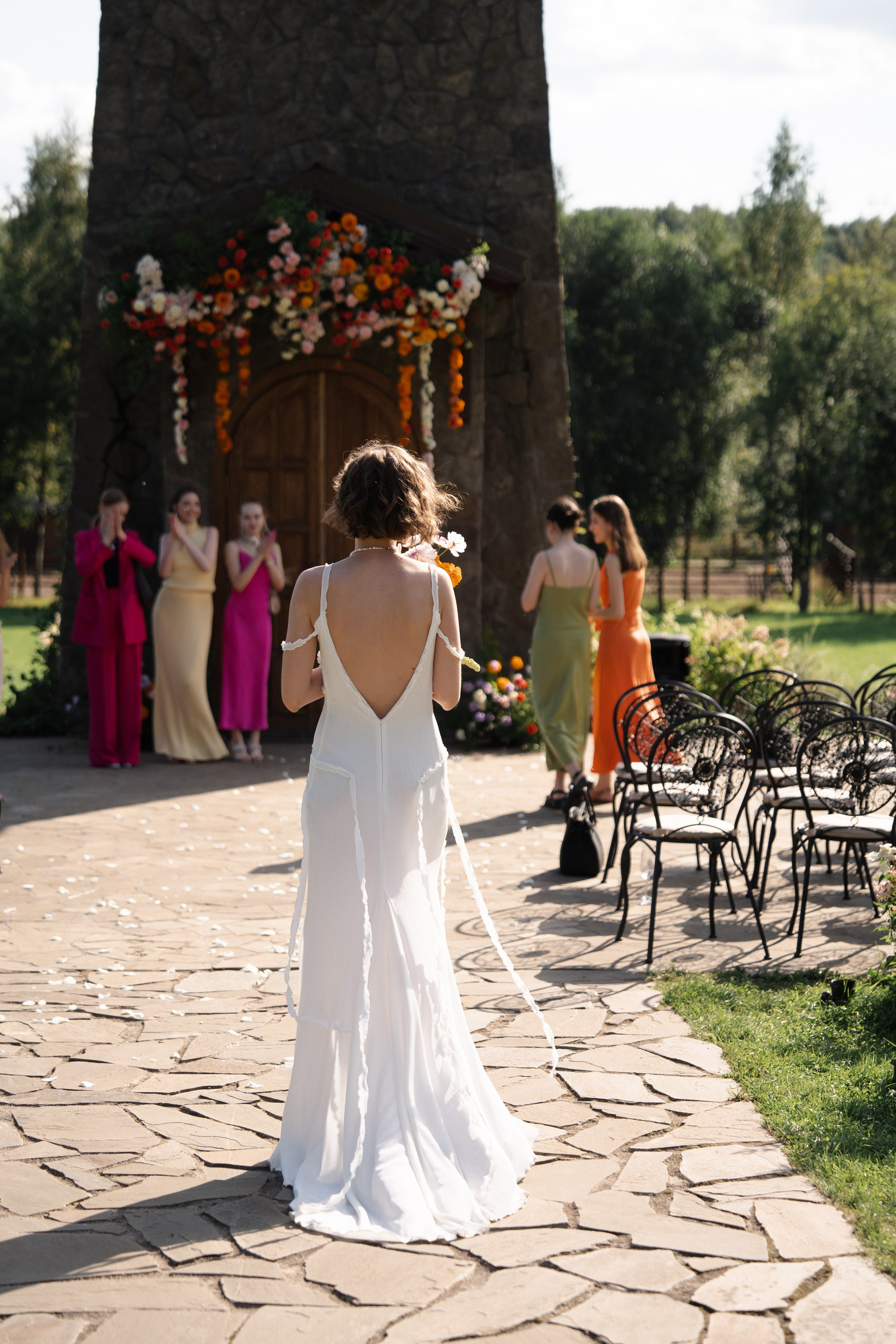 Арина & Иван. Камерная свадьба на природе в стиле в расслабленном стиле. Свадебный фотограф организатор в Санкт-Петербурге Ассоль Опарина