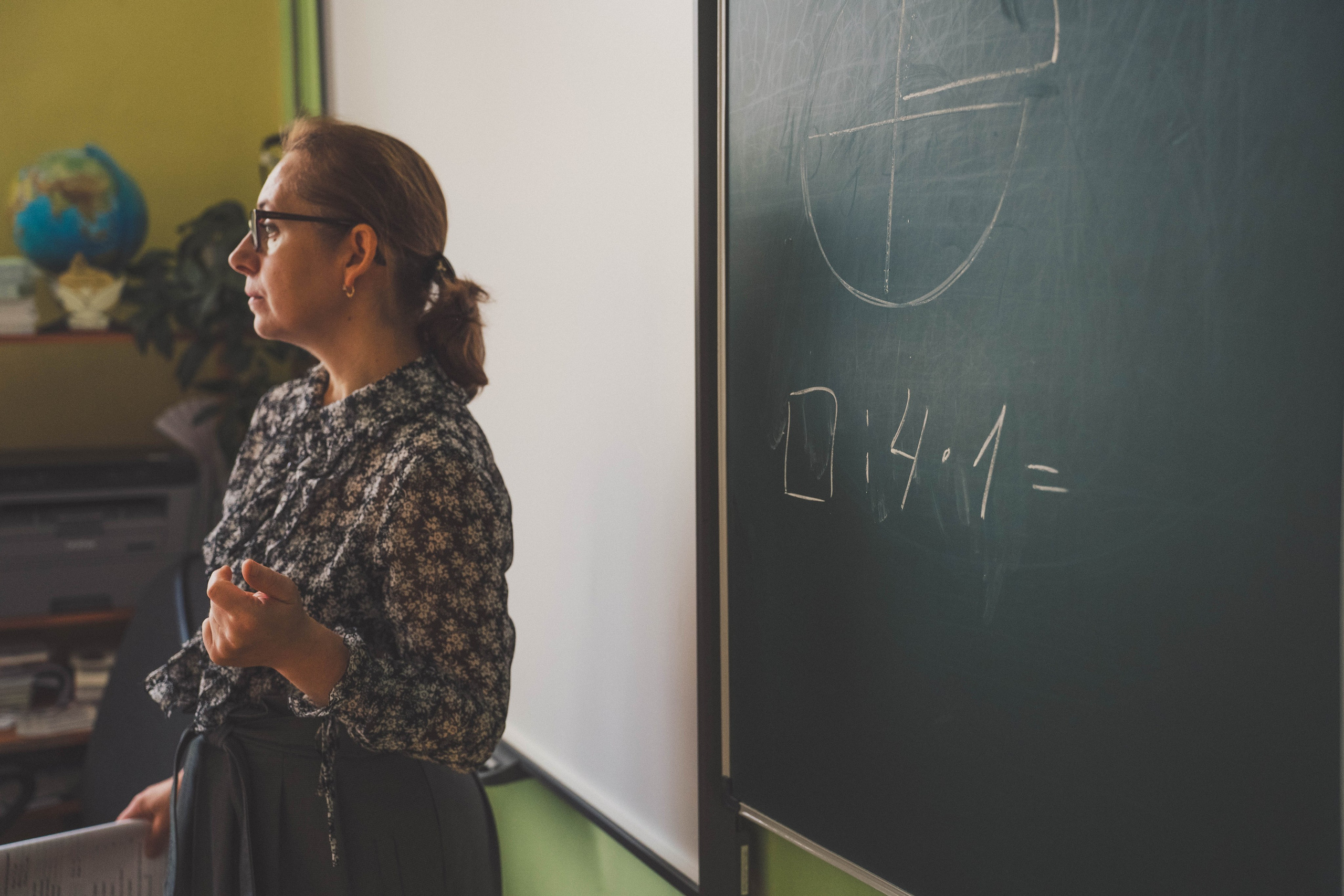 Классбук Гимназия 32 Иваново. Ирина Коновалова школьный фотограф. Выпускные альбомы Ярославль