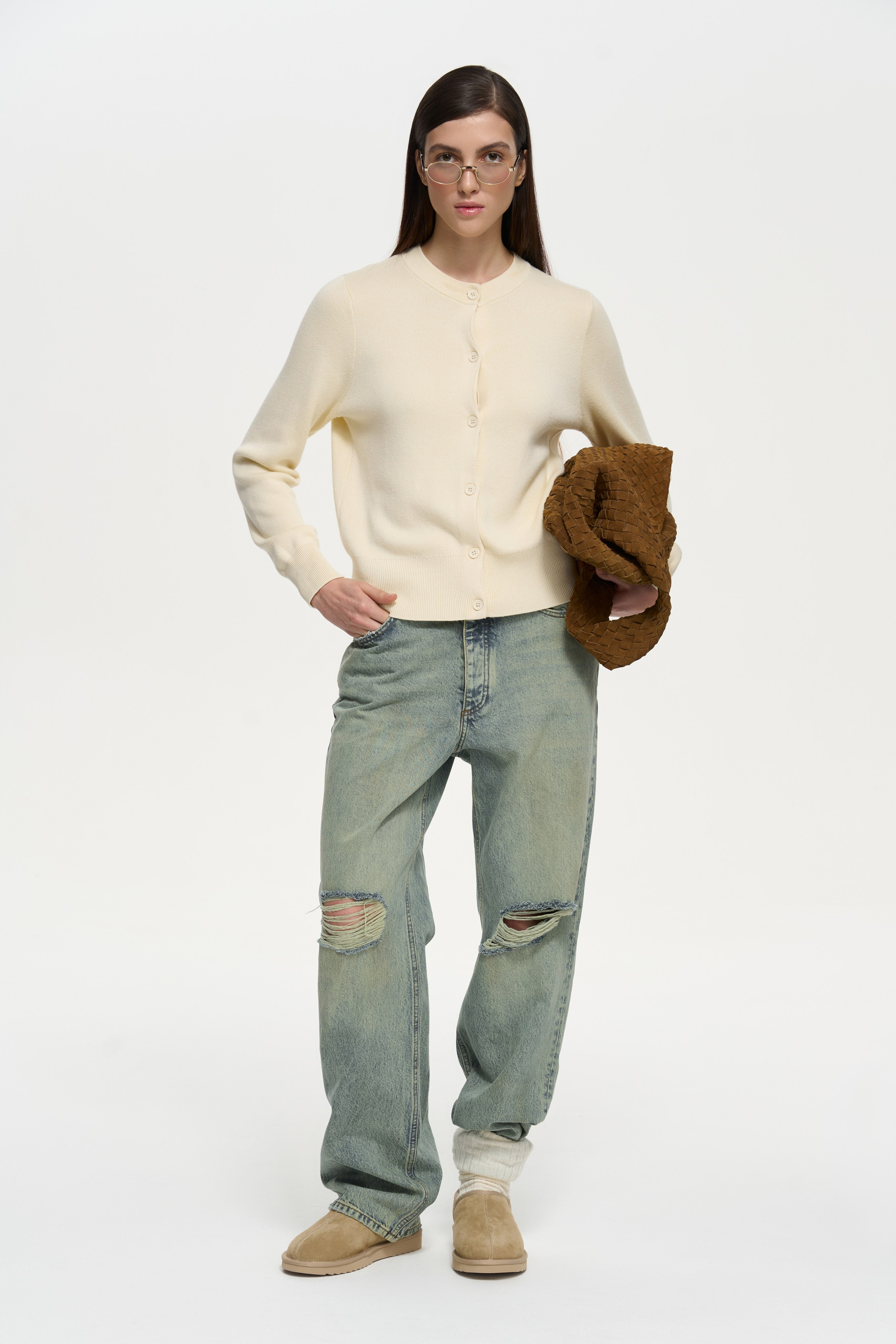 Catalogue the amian. Nadezhda Diskant is a Moscow and Saint Petersburg based photographer