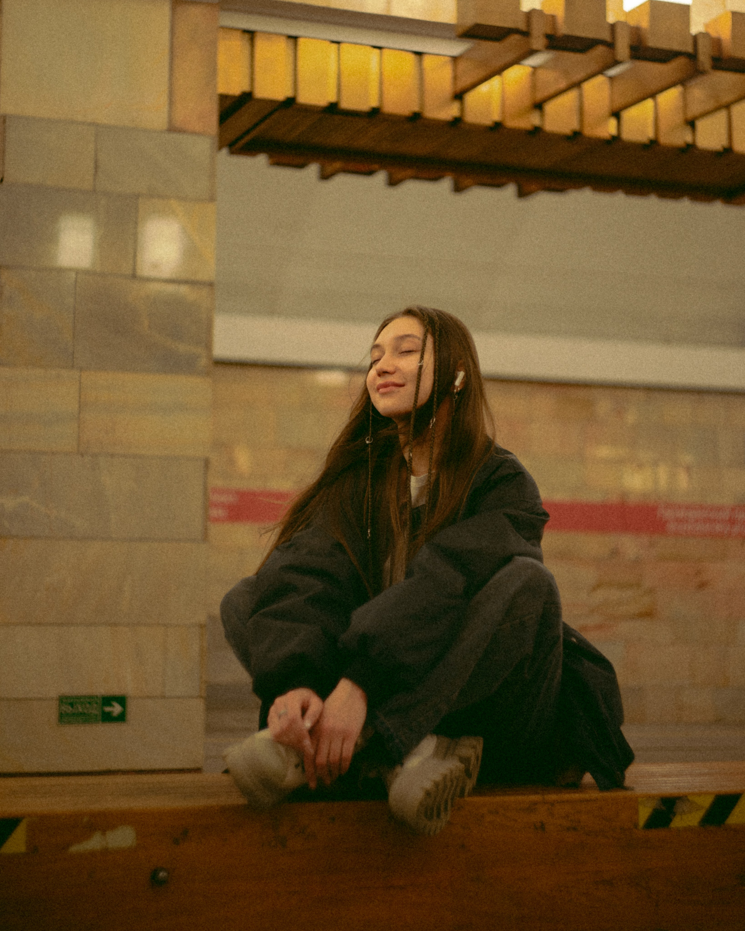 Grunge photoshoot at metro station Grazhdanskiy prospekt. Katya Che | Photographer | Beograd