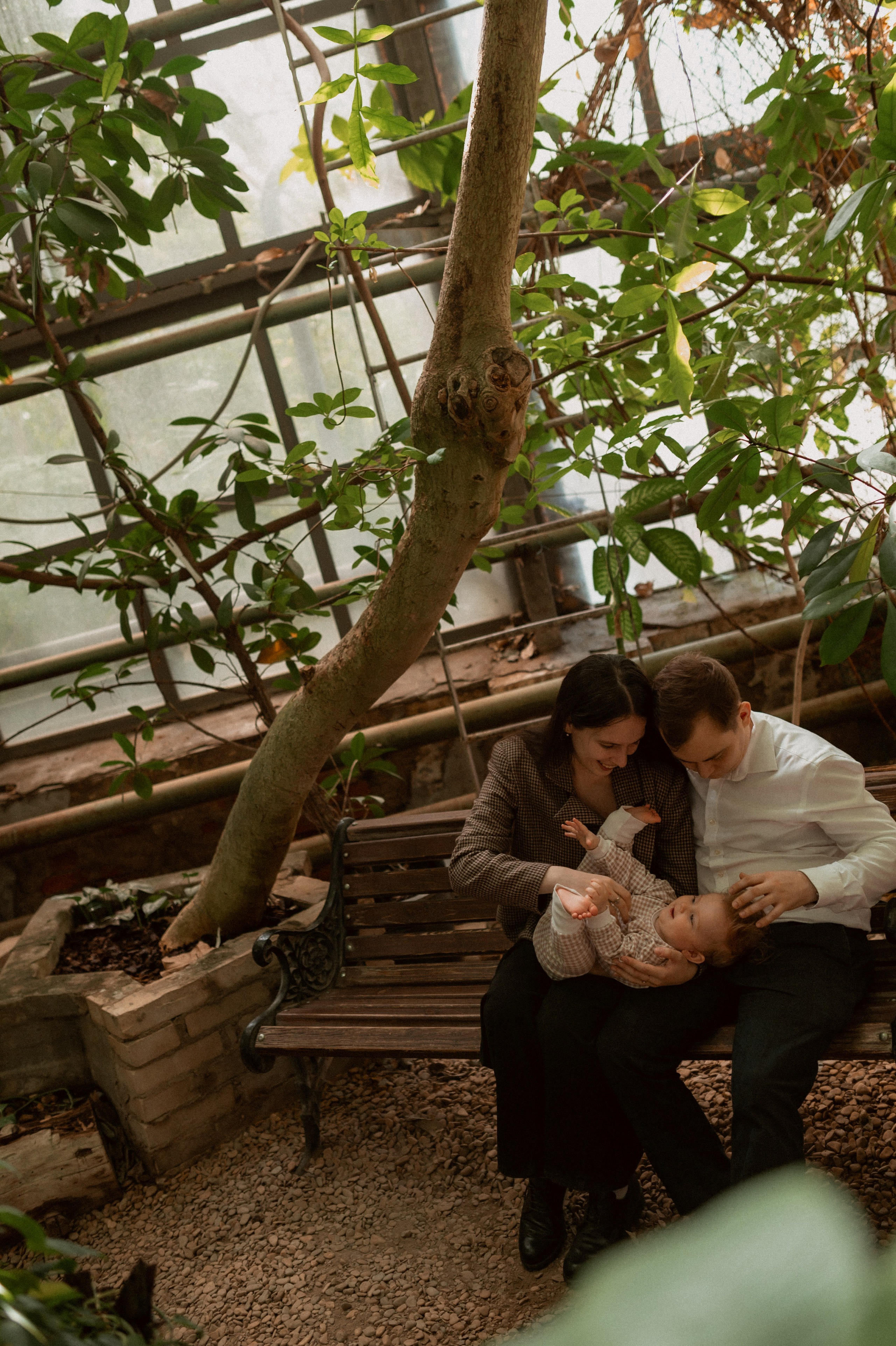 Илья, Ирина и Ева в Оранжерее. Семейный и свадебный lifestyle-фотограф в Москве Мария Петрова