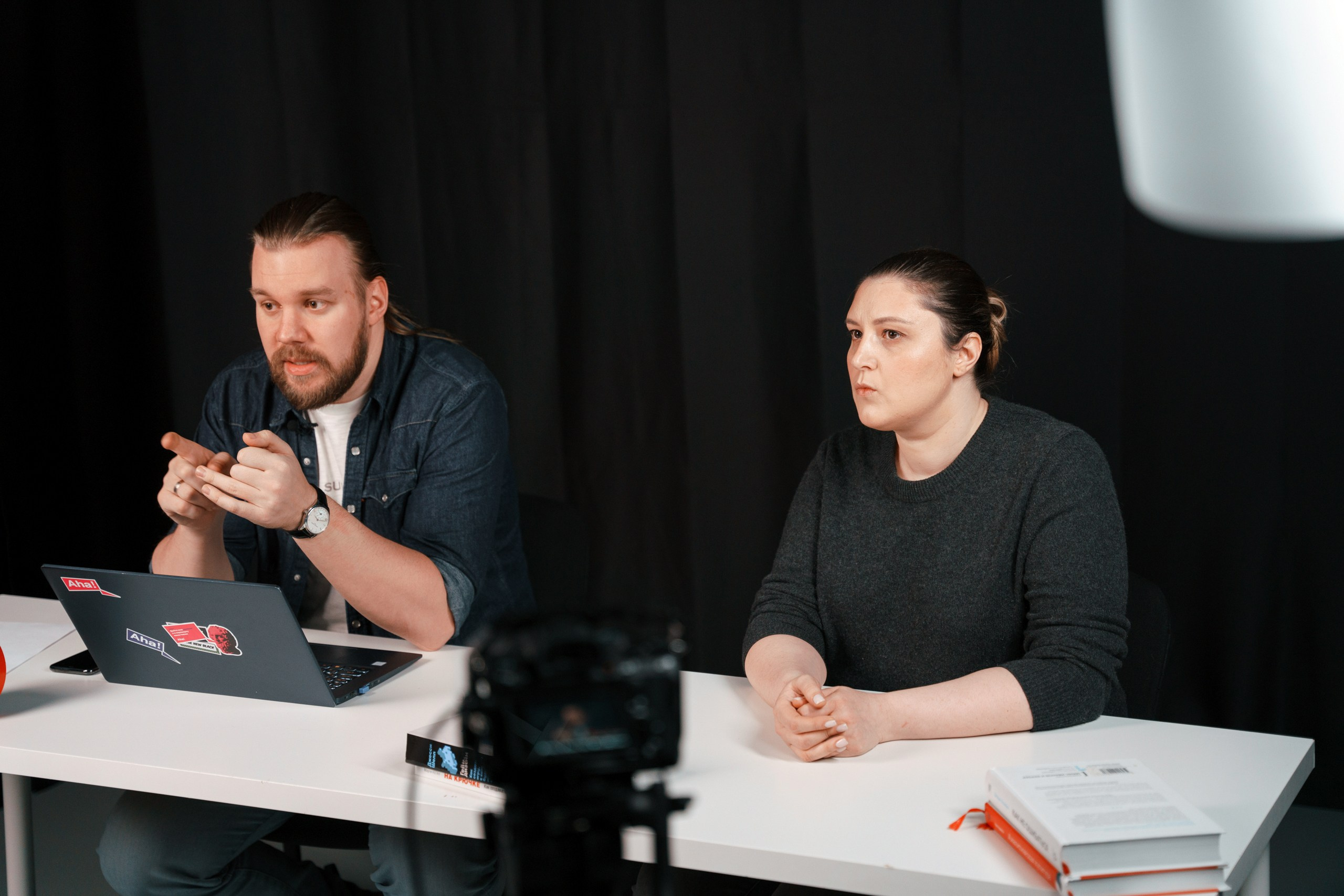 Aha! — 9 апреля 2021. Фотобанк Матемаркетинг