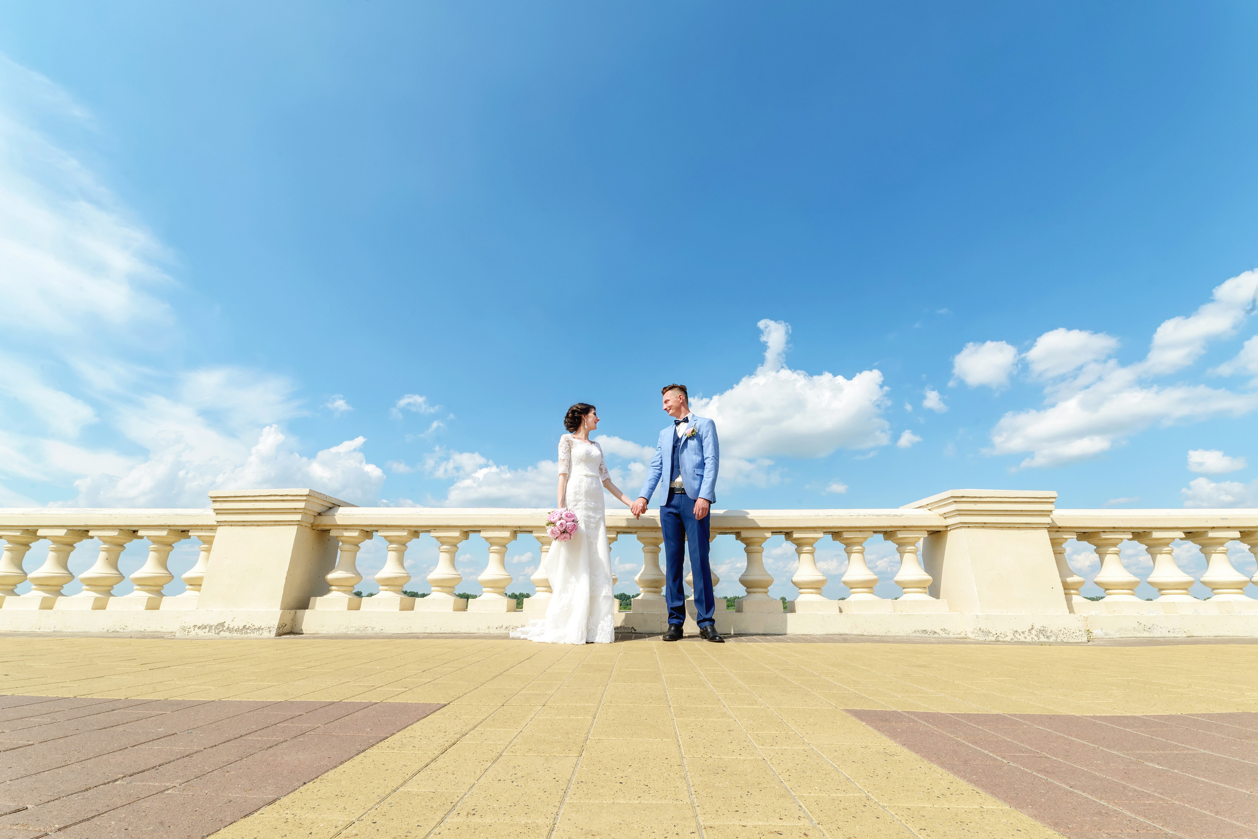 Свадебная фотосъемка на Нижневолжской набережной в Нижнем Новгороде