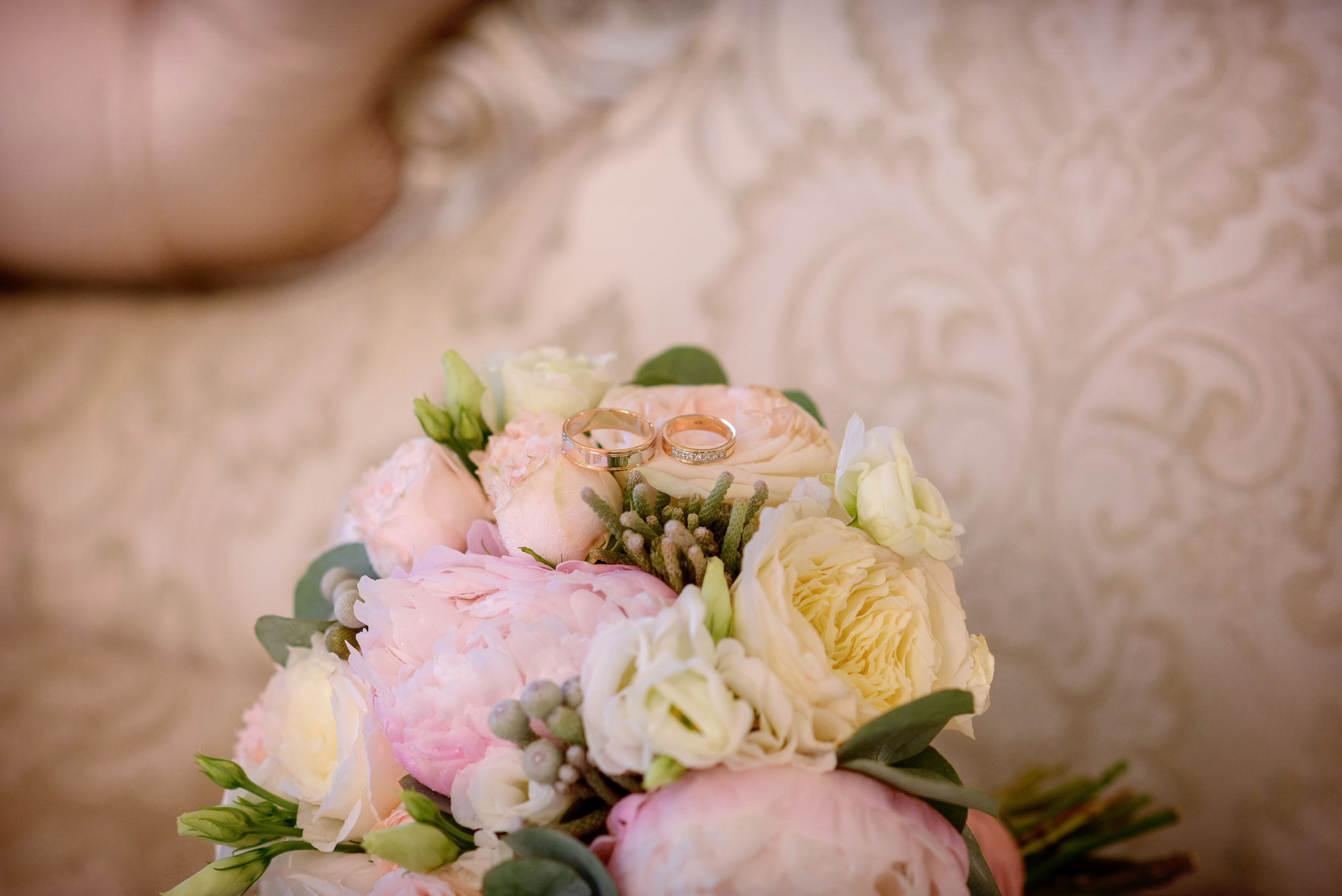 Свадебная фотосессия в фотостудии в Нижнем Новгороде