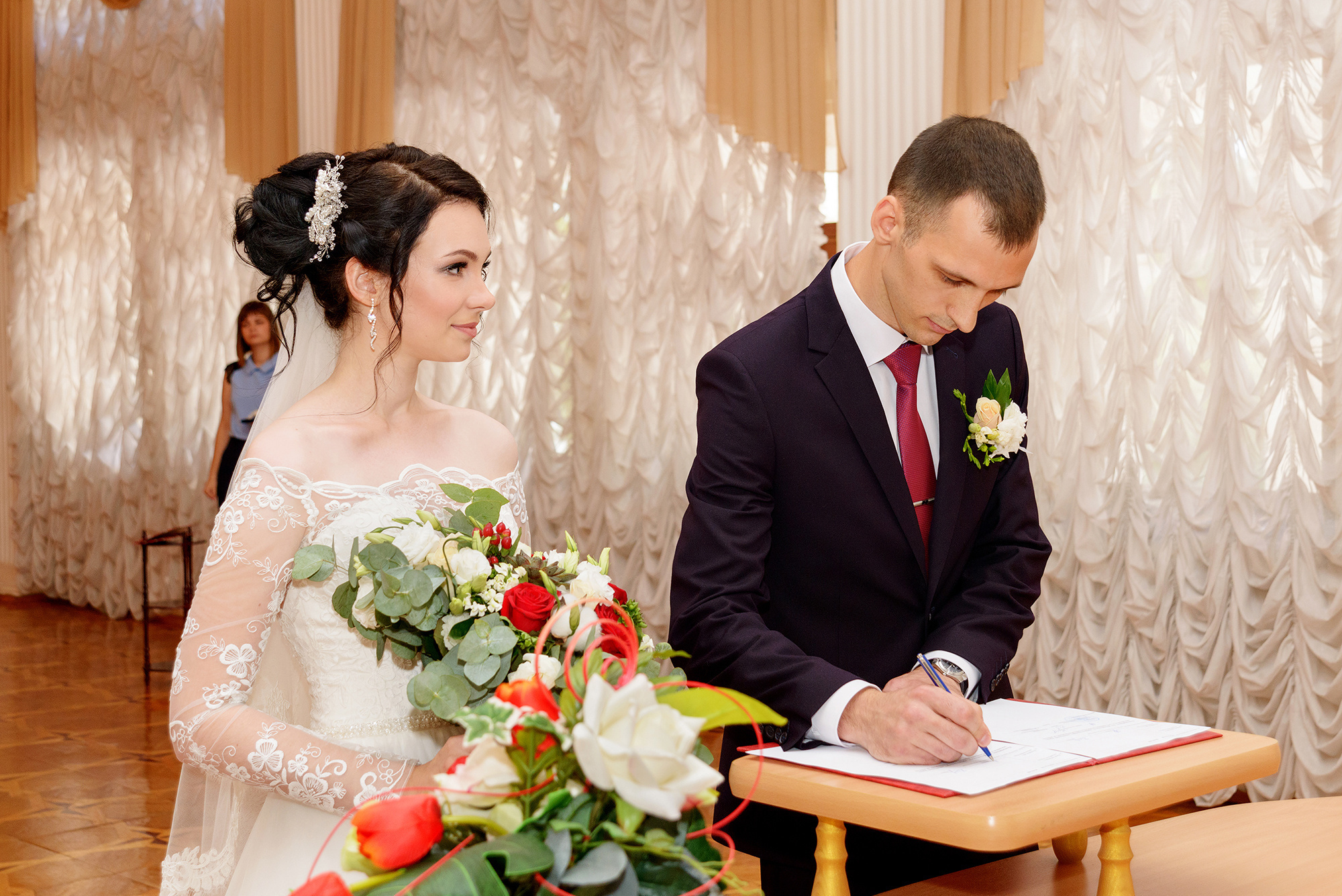 Свадебная церемония в Автозаводском загсе