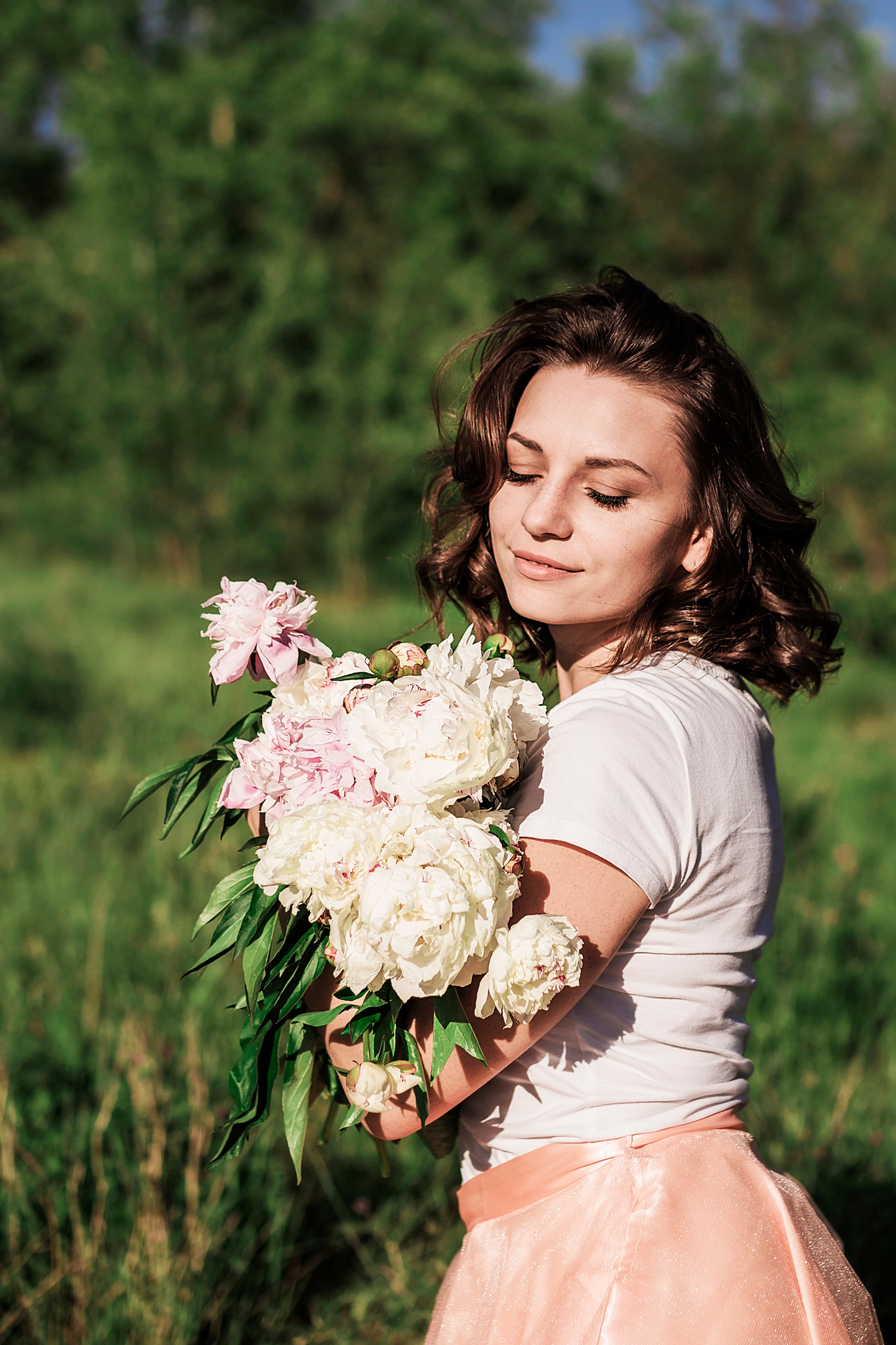 Фотосессия с пионами. Семейный фотограф в Саратове