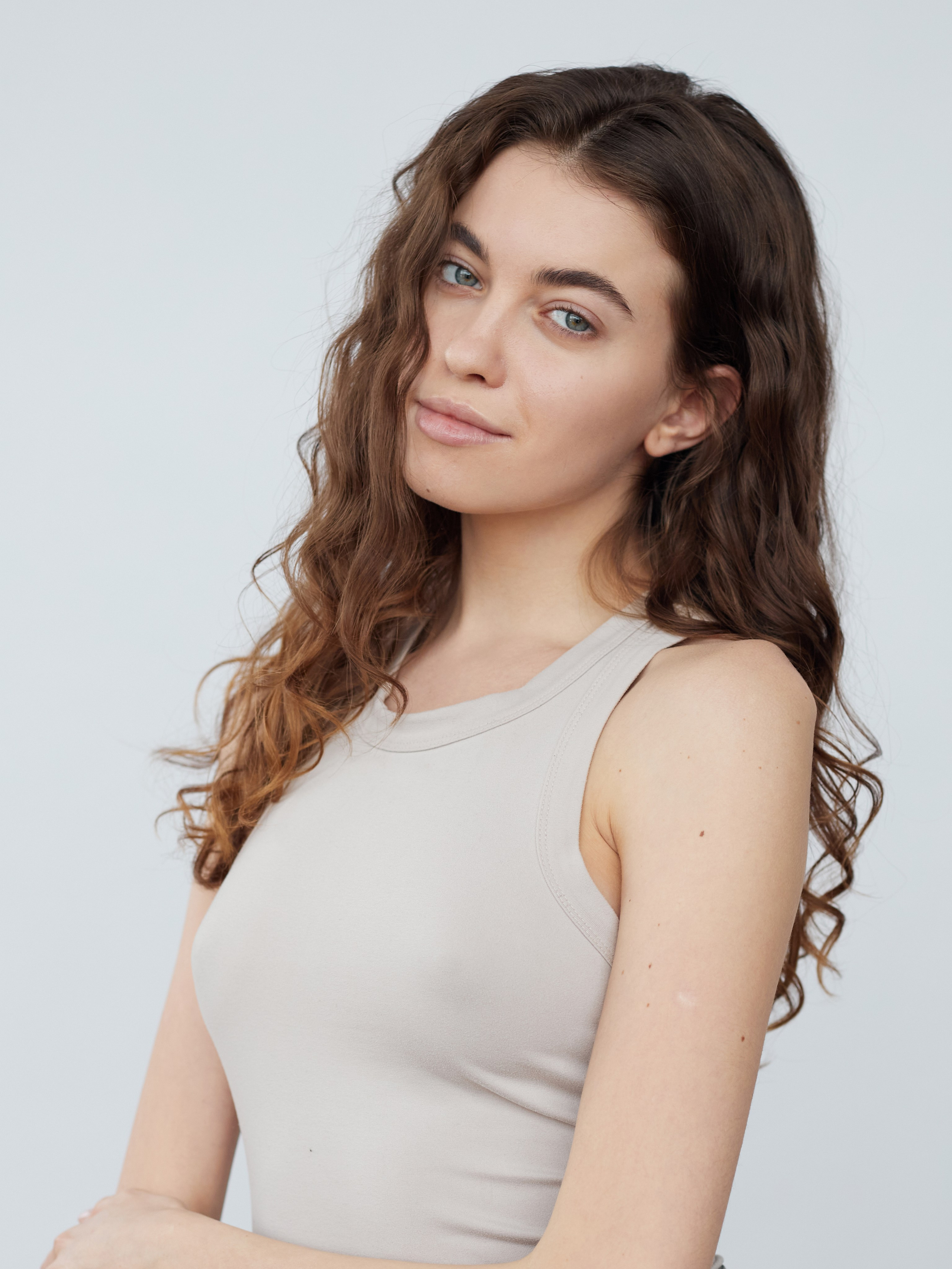 Ульяна (АР), 40-42 р-р, 176 см. KED Production — продакшн из СПб. Создаём фото, видео и контент, который помогает брендам и селлерам продавать больше