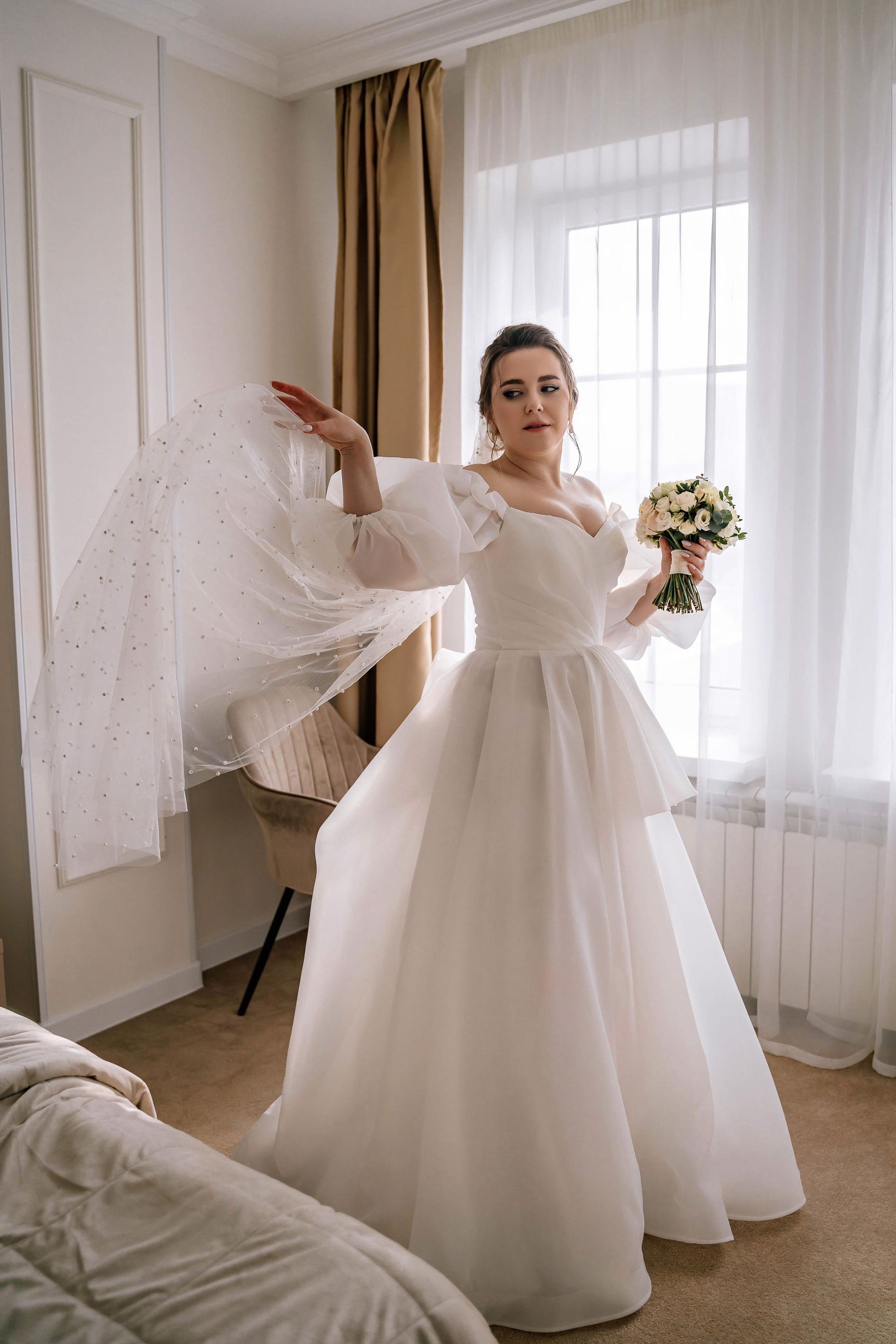 Свадебная фотосессия в Особняке спиридонова и в отеле Люмьер