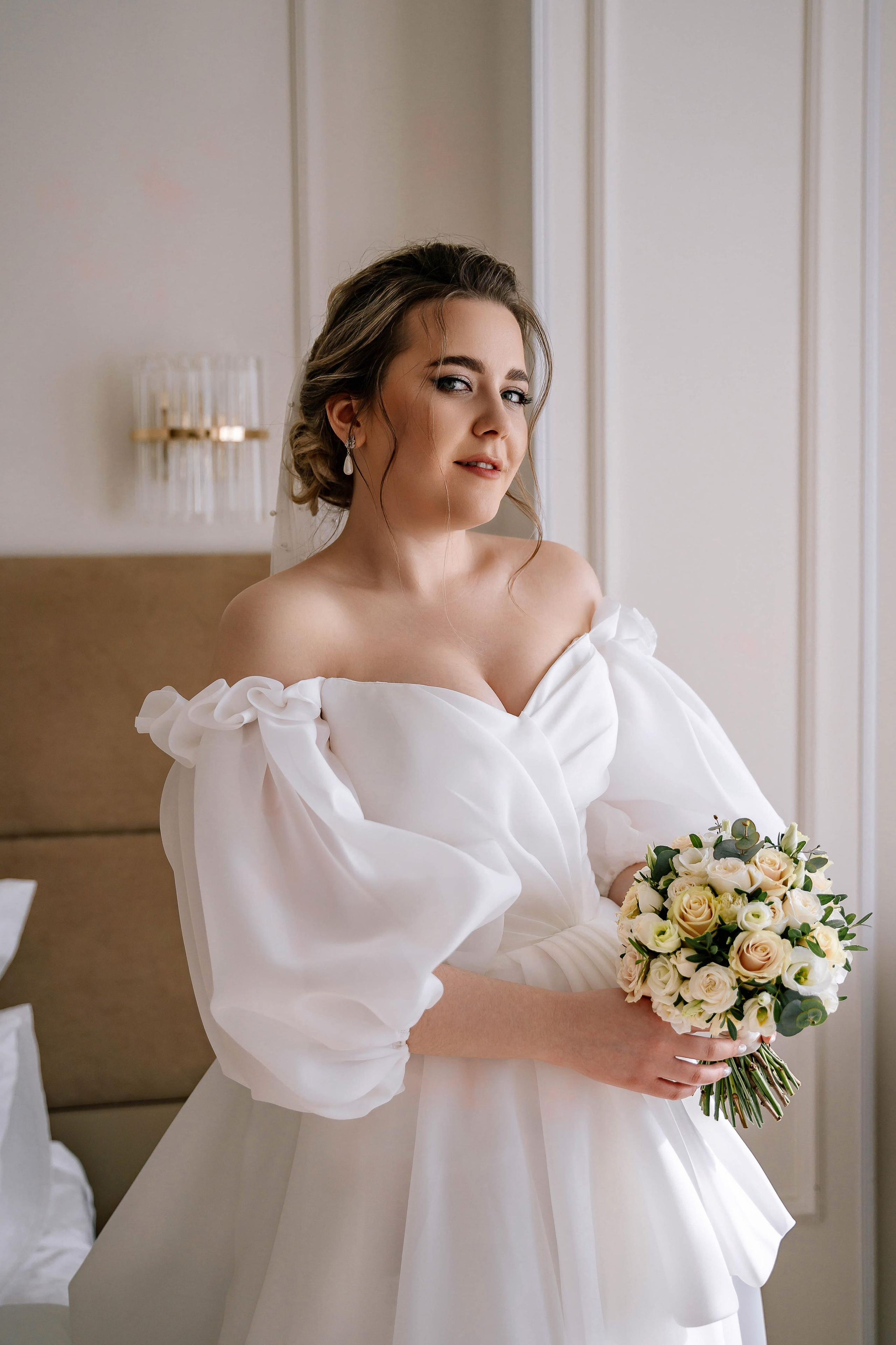 Свадебная фотосессия в Особняке спиридонова и в отеле Люмьер