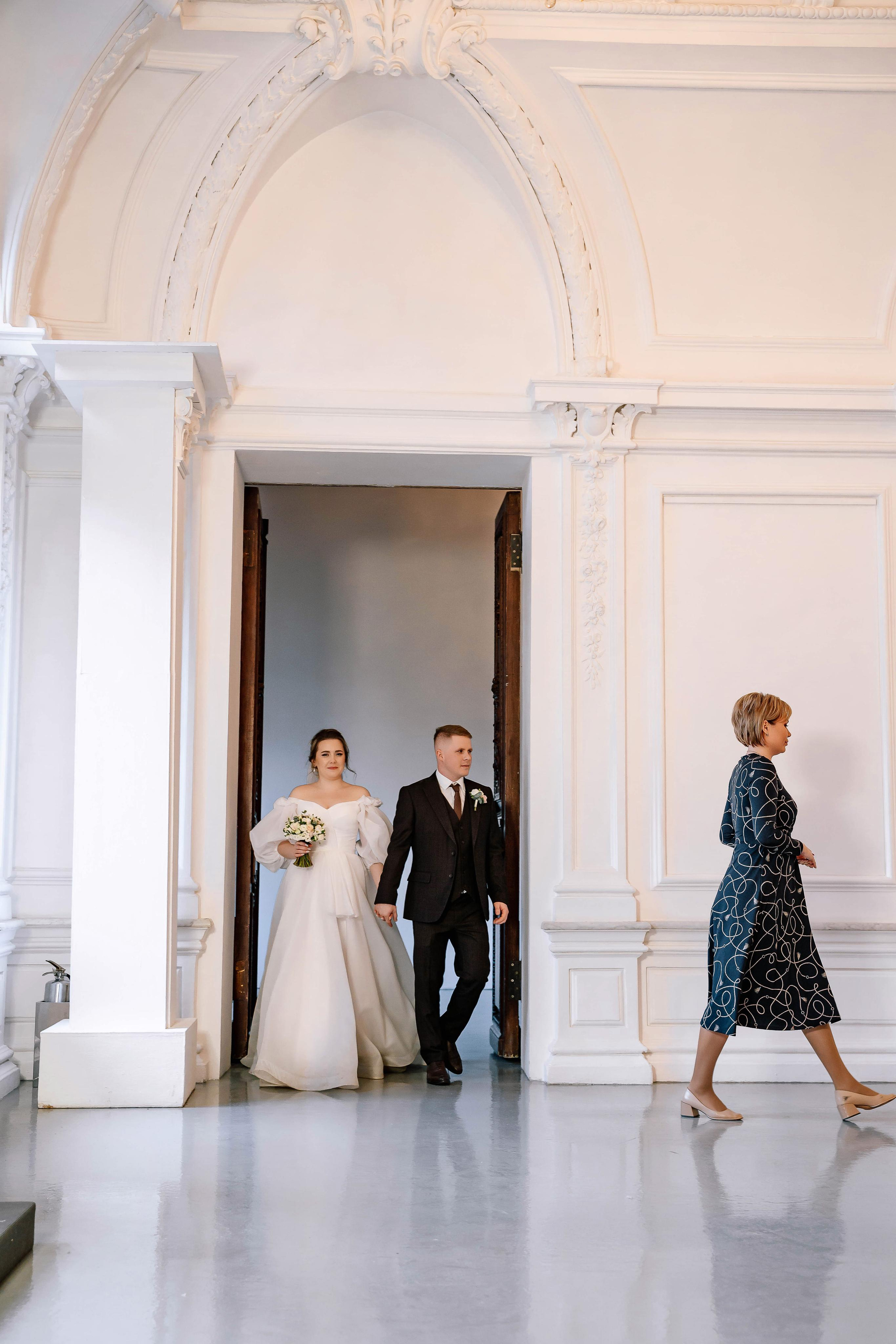 Свадебная фотосессия в Особняке спиридонова и в отеле Люмьер