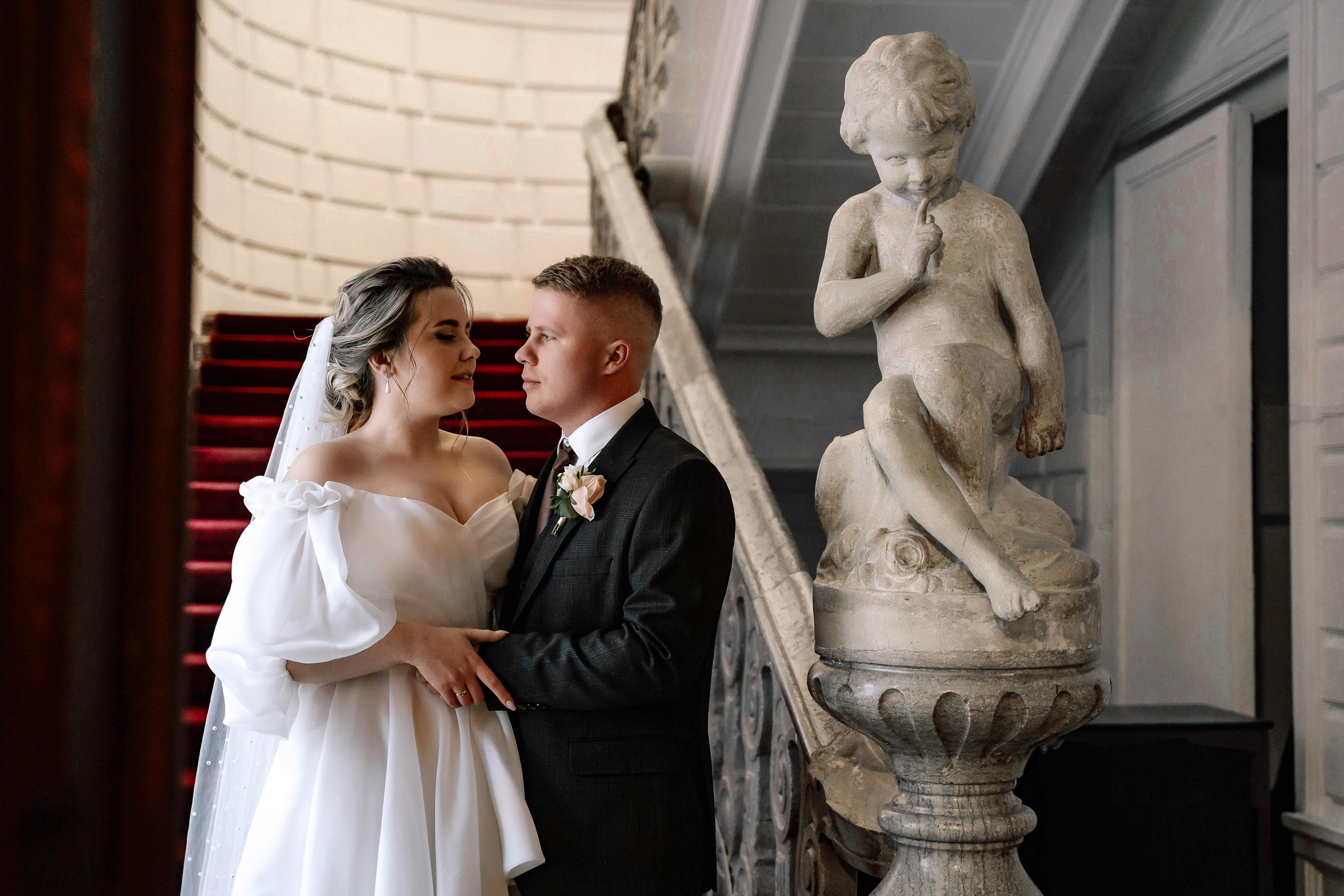 Свадебная фотосессия в Особняке спиридонова и в отеле Люмьер