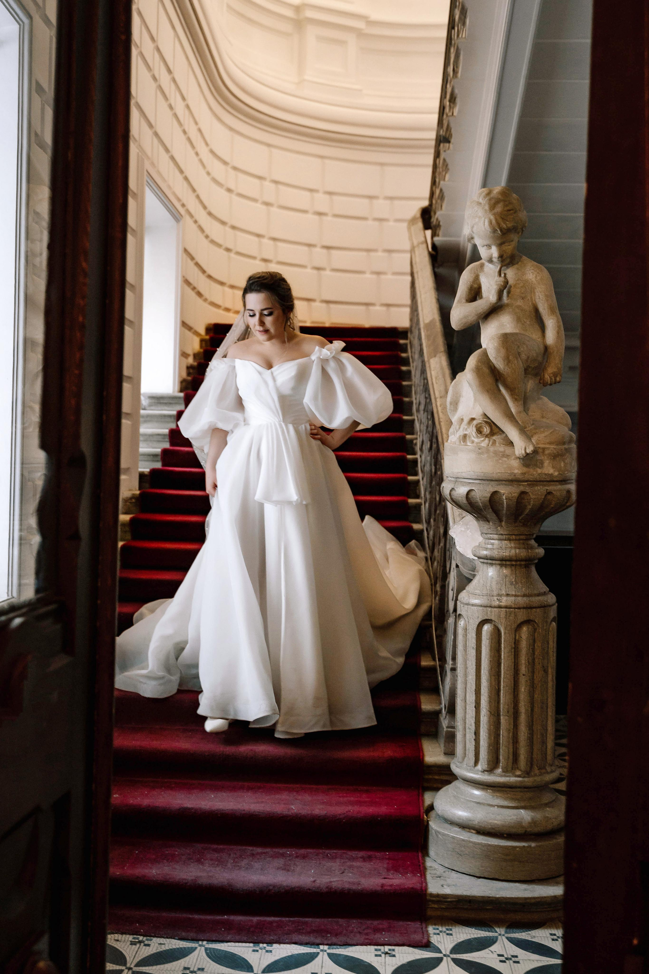 Свадебная фотосессия в Особняке спиридонова и в отеле Люмьер