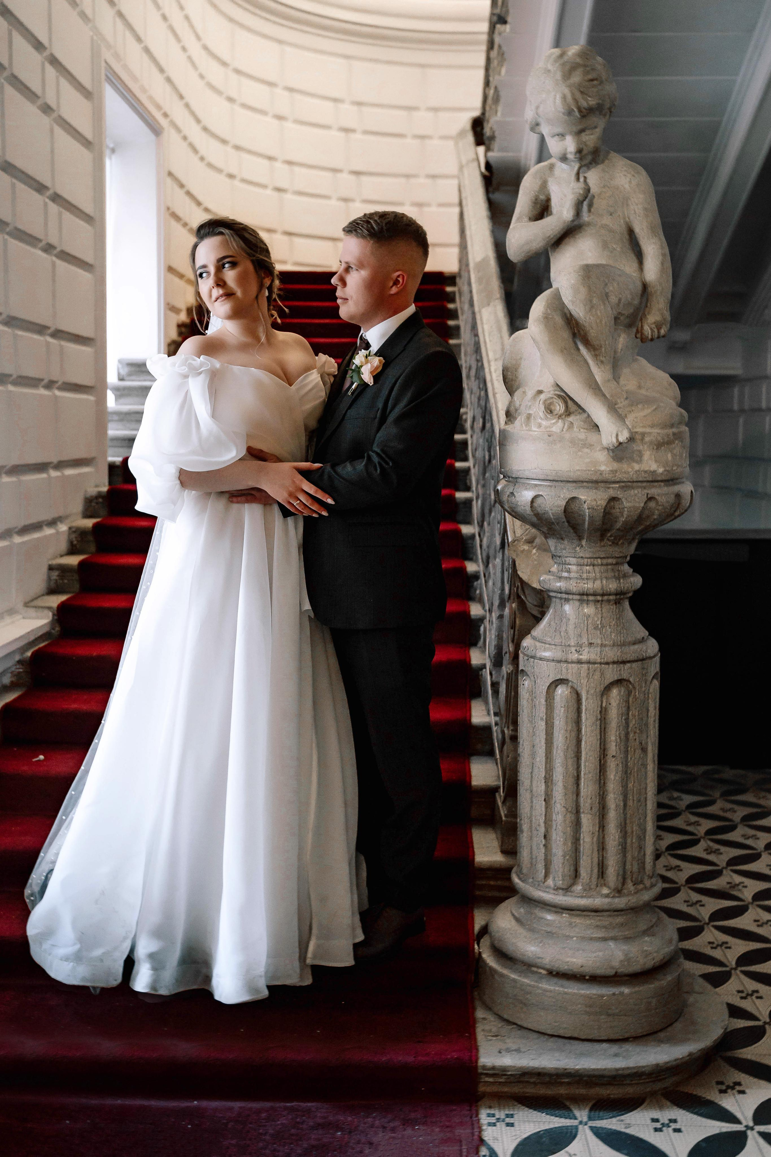 Свадебная фотосессия в Особняке спиридонова и в отеле Люмьер