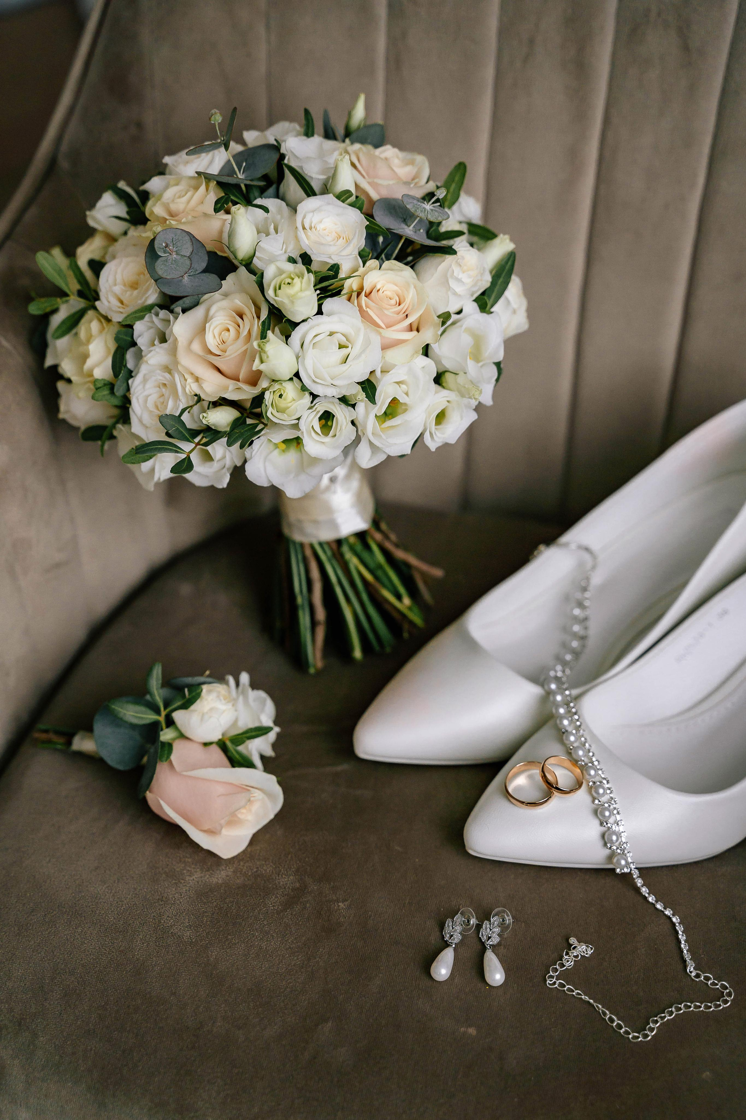 Свадебная фотосессия в Особняке спиридонова и в отеле Люмьер