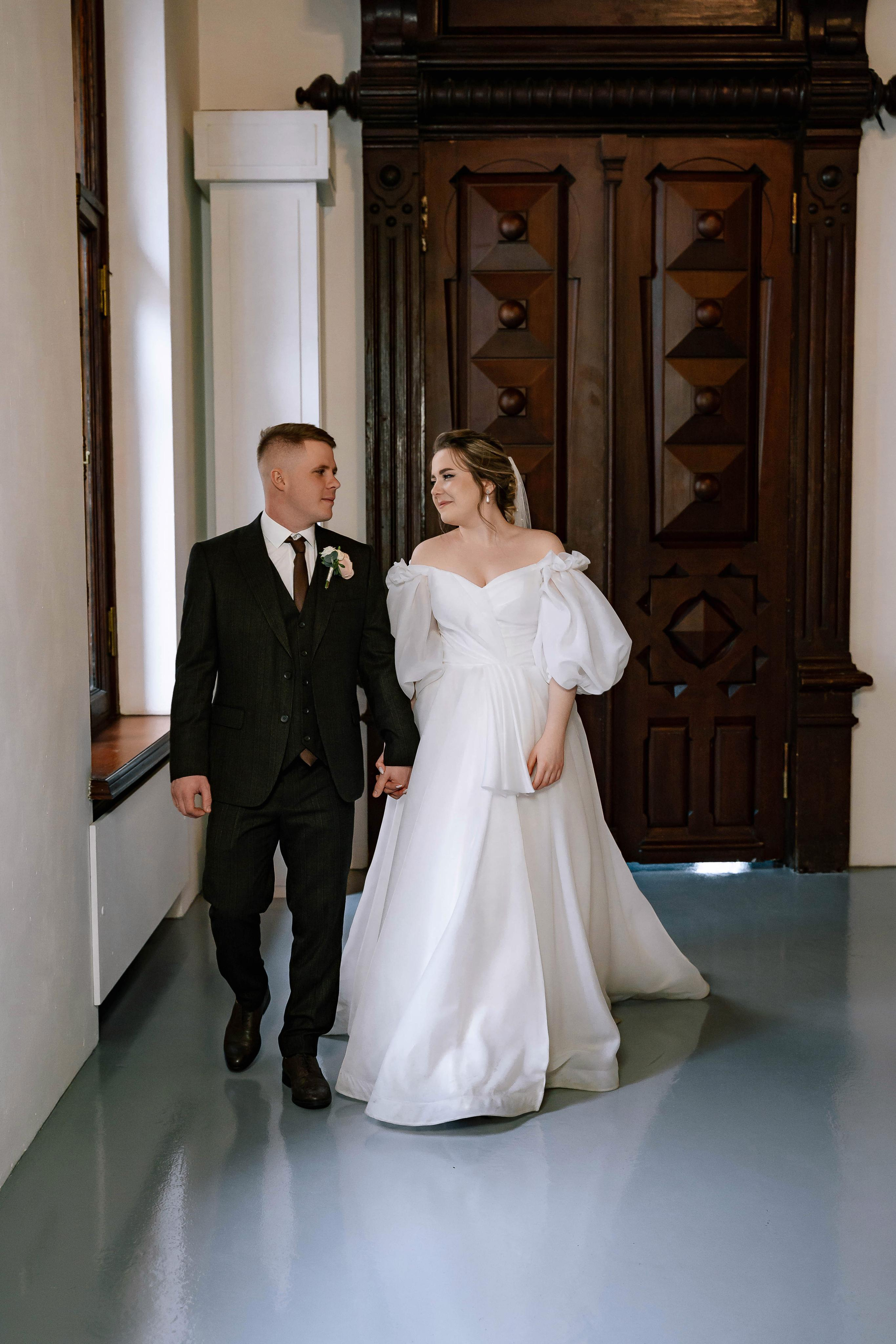 Свадебная фотосессия в Особняке спиридонова и в отеле Люмьер