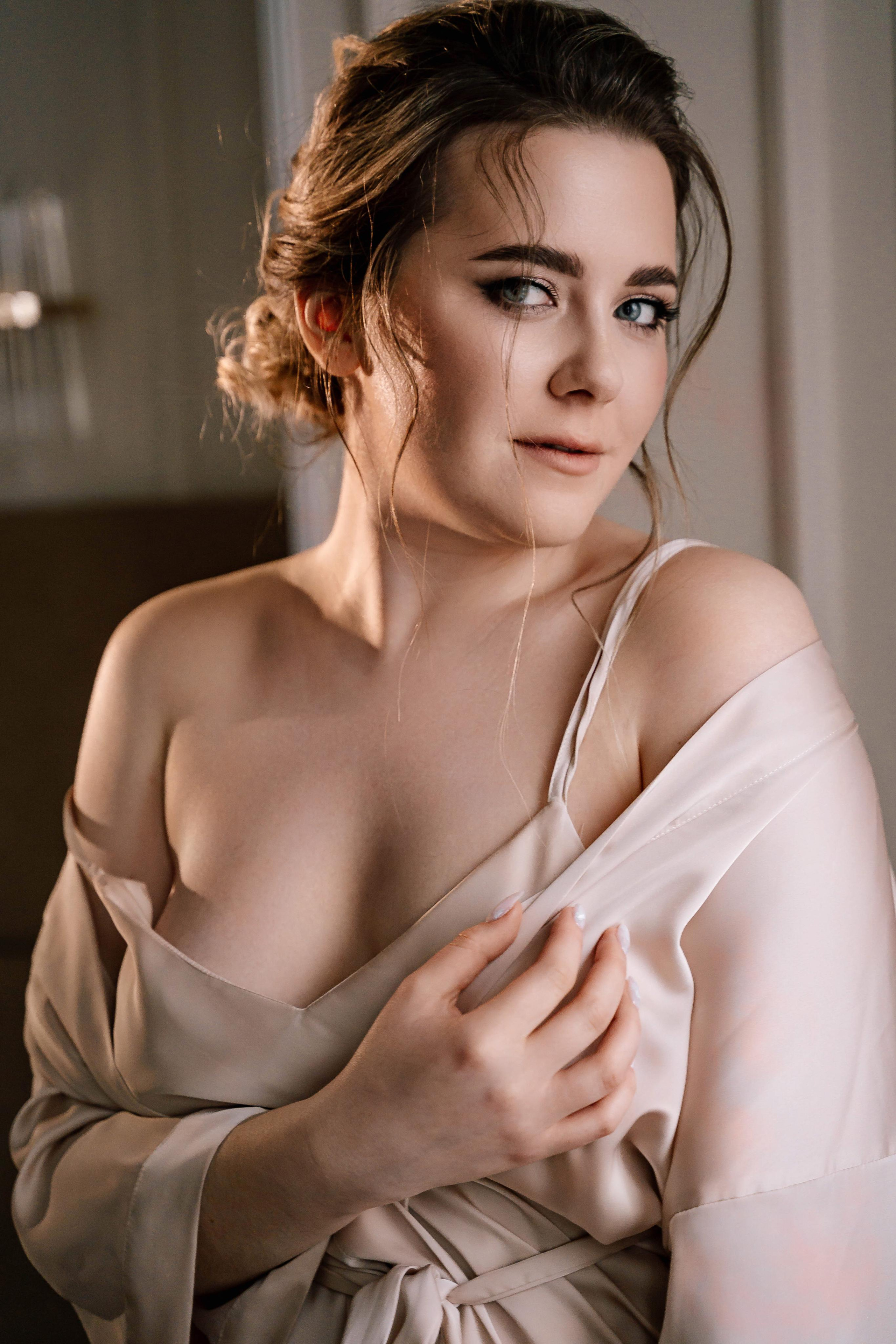 Свадебная фотосессия в Особняке спиридонова и в отеле Люмьер